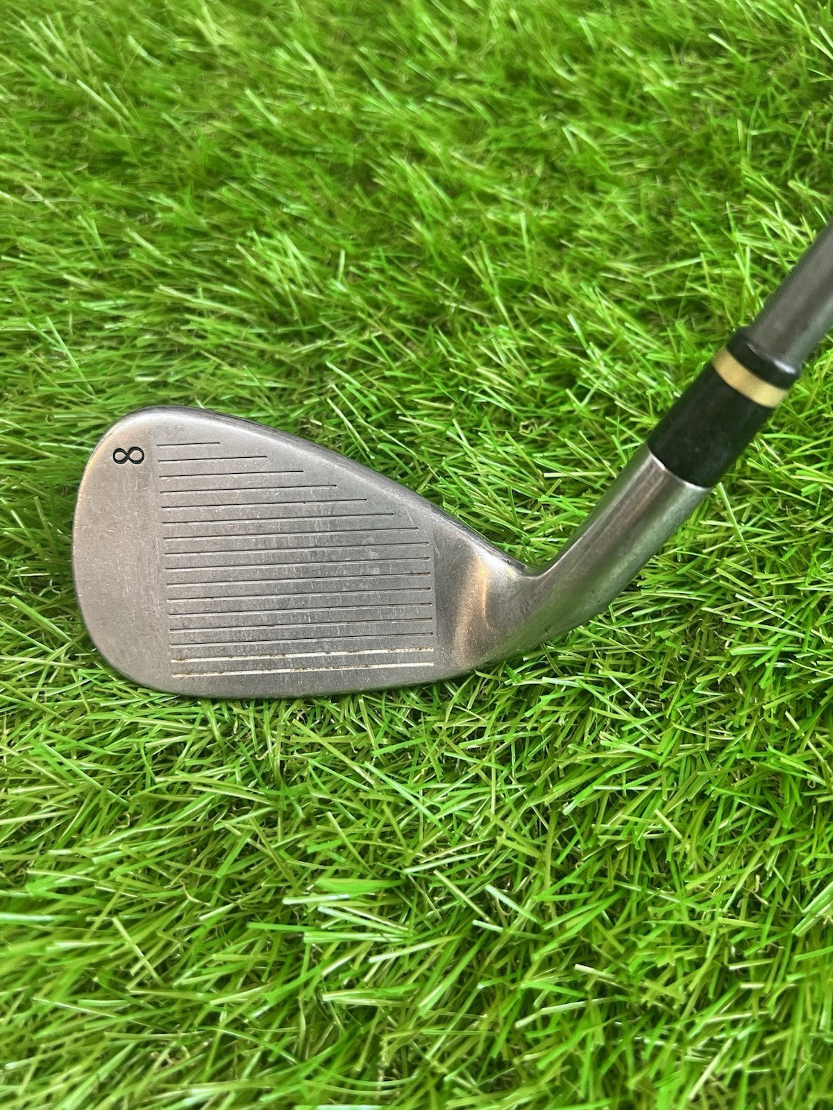 Cobra CXI 8 Iron RH Regular Flex Graphite Shaft 36.75"
