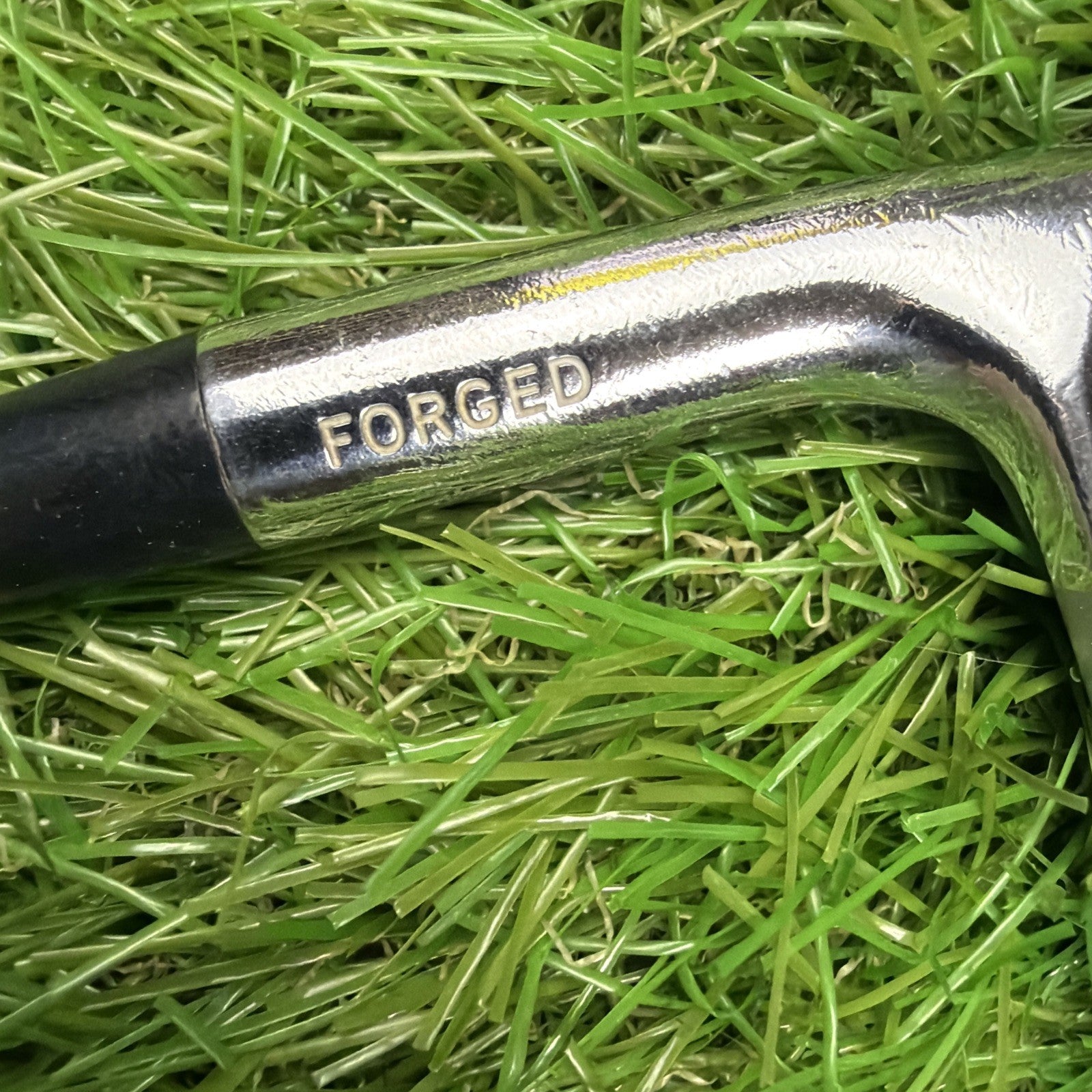 Nike VR 5 Iron Forged LH Dynamic Gold R300 Regular Flex Shaft 38" Original Grip