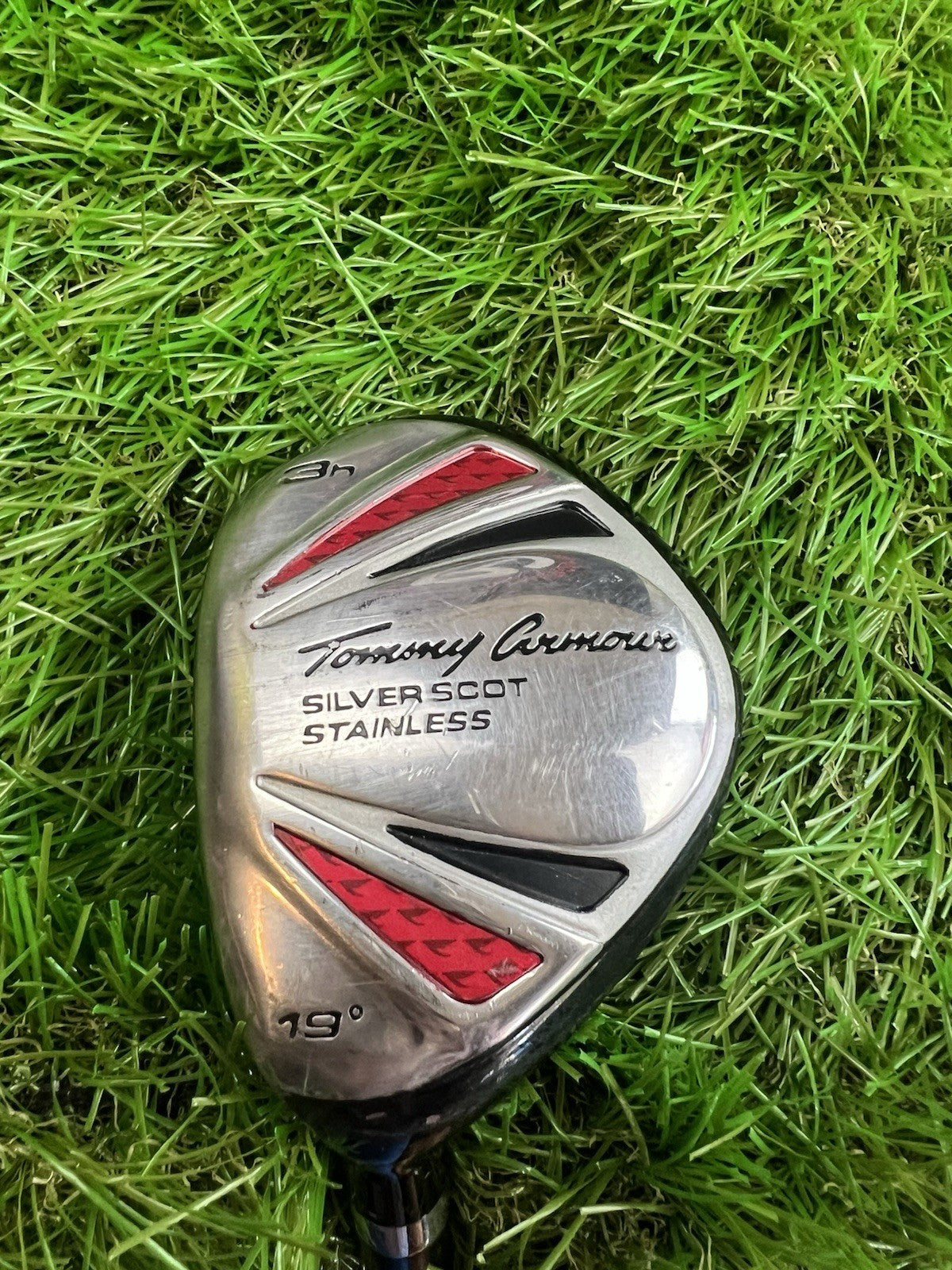 Tommy Armour Silver Scot 3 Hybrid 19° LH Regular Flex Graphite Shaft 39.25 in