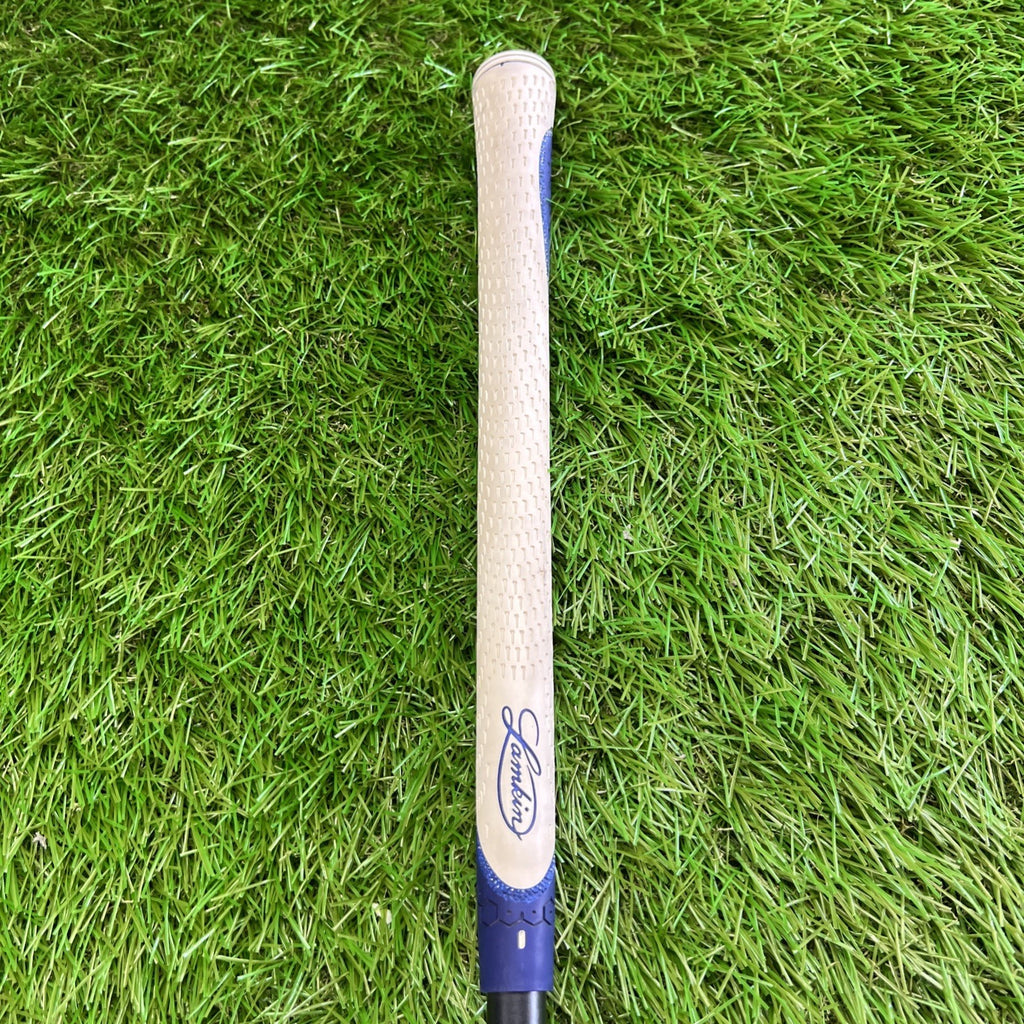 Titleist 975D Titanium Driver 10.5° RH Ultra Lite Stiff Flex Shaft 45"