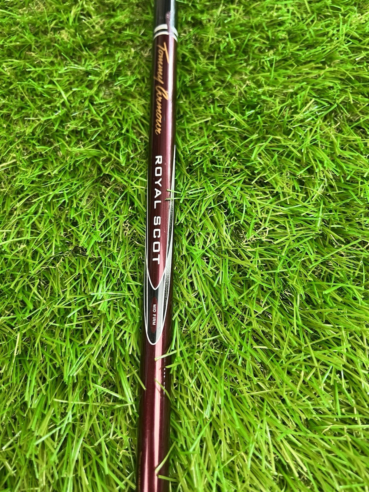 Tommy Armour Royal Scot 9 Iron Under Cut RH Mid Firm Flex Graphite Shaft 35.5"