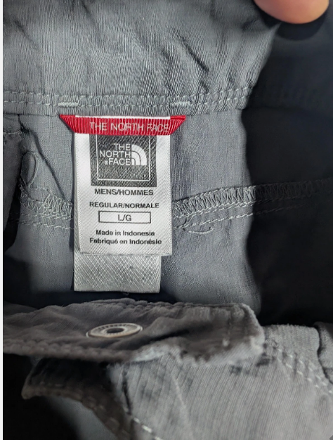 The North Face Shorts Mens Large Gray 9 Inch Inseam Cargo Elastic Waist Hiking