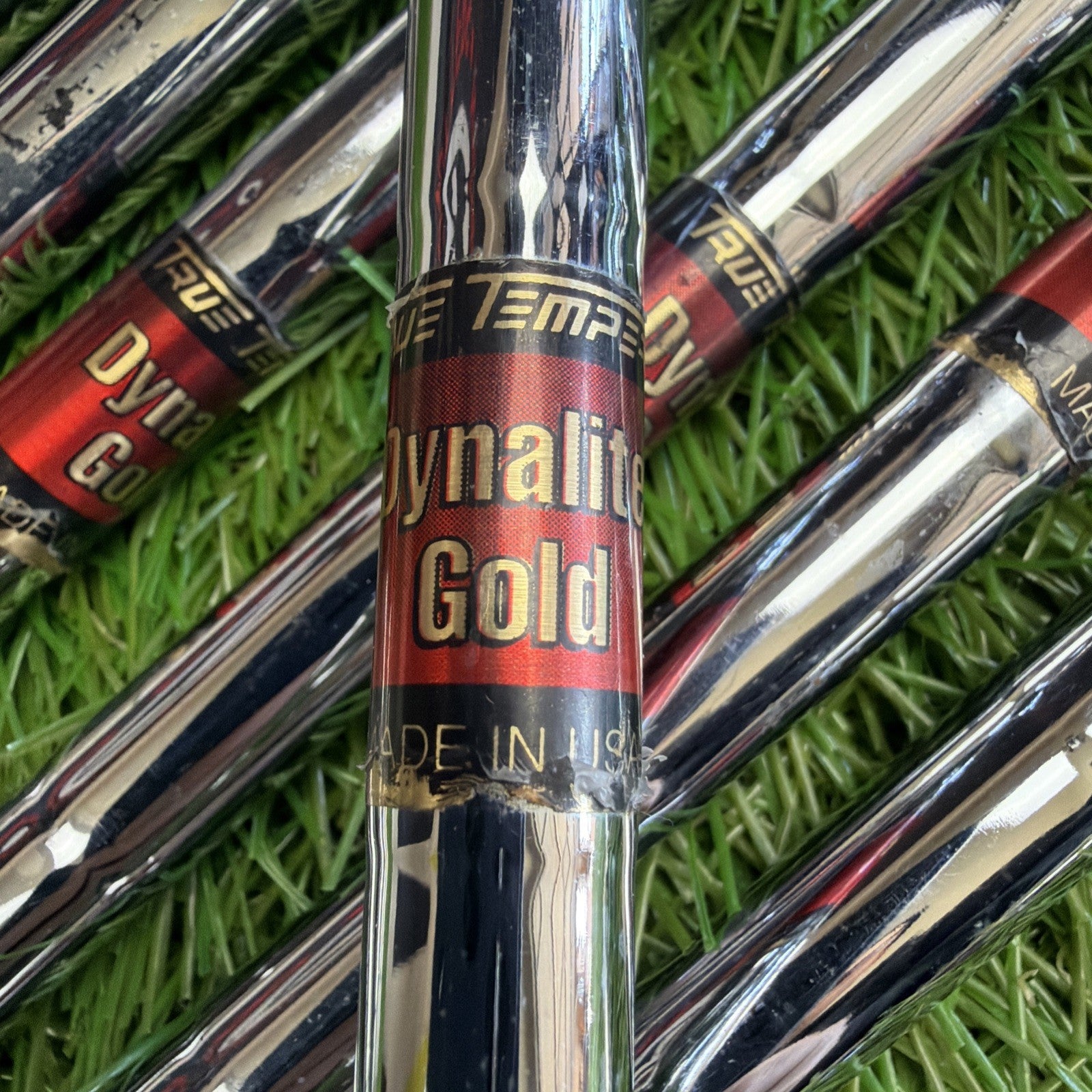 Titleist 690 MB Forged Iron Set (3-PW) RH Dynalite Gold R300 Reg Flex Shafts