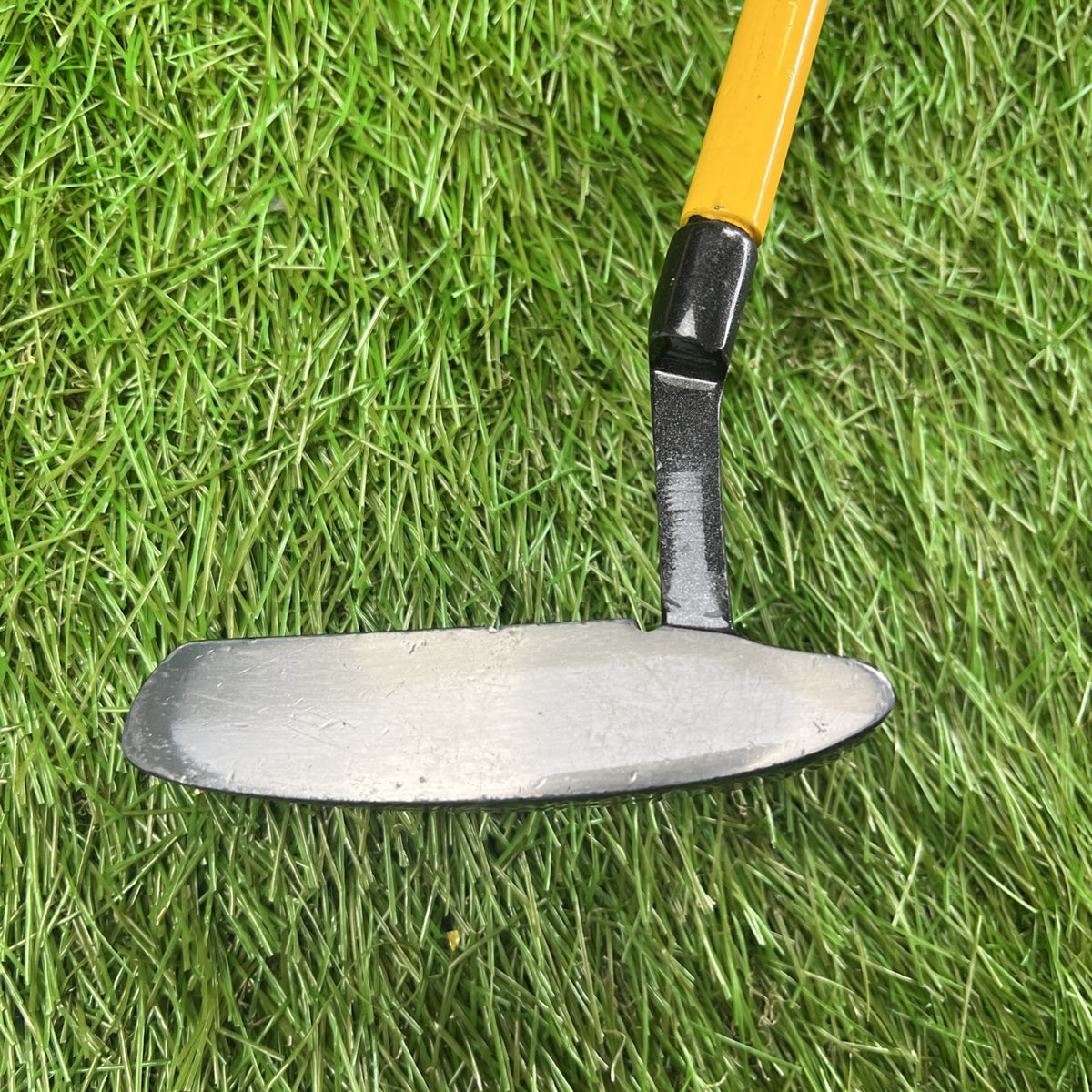 Momentus Weighted Putter 42 oz RH 33.5"