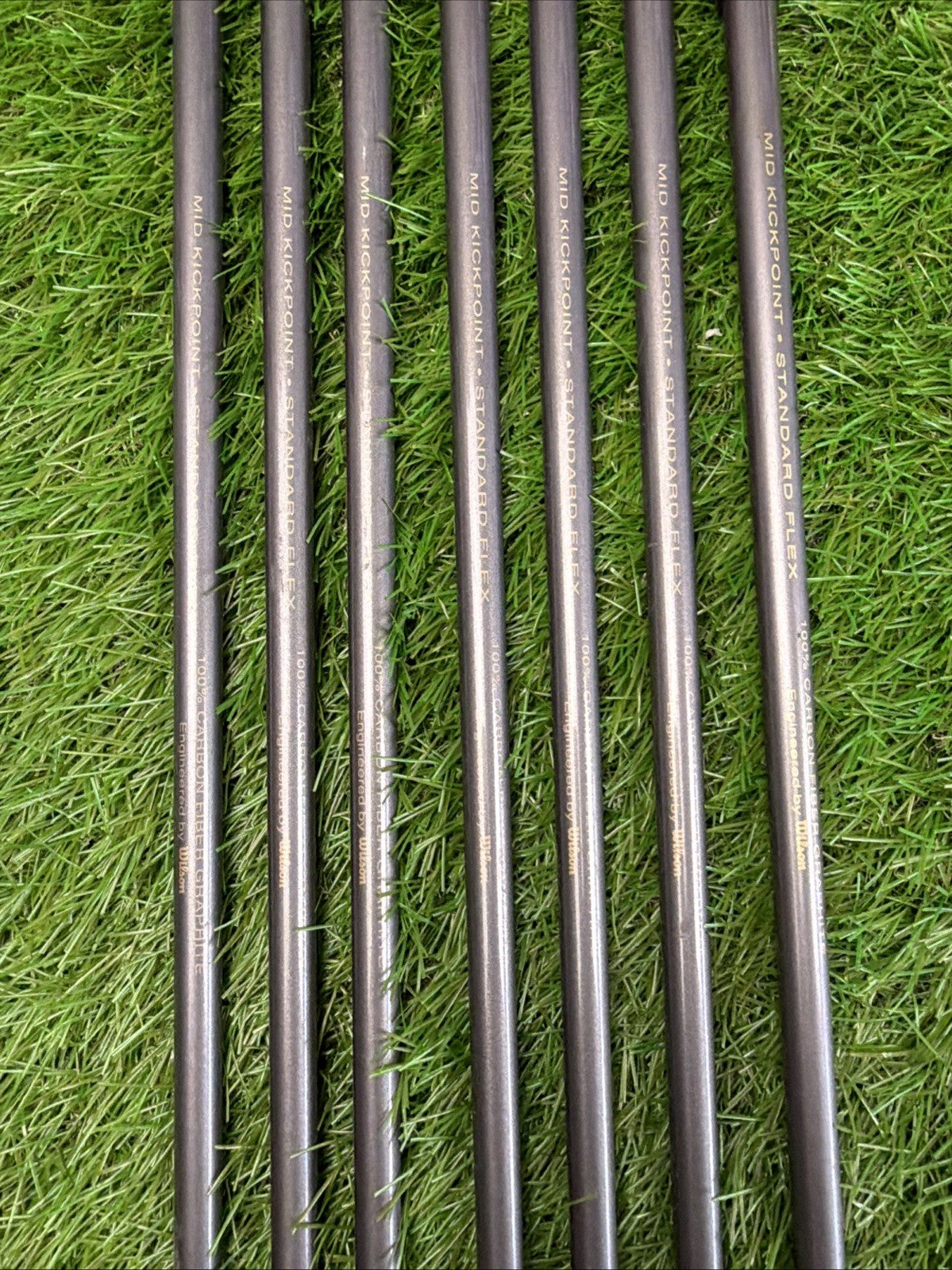 Wilson DyanaPower Oversize Iron Set (3-PW No 9 Iron) RH Std Flex Graphite Shafts