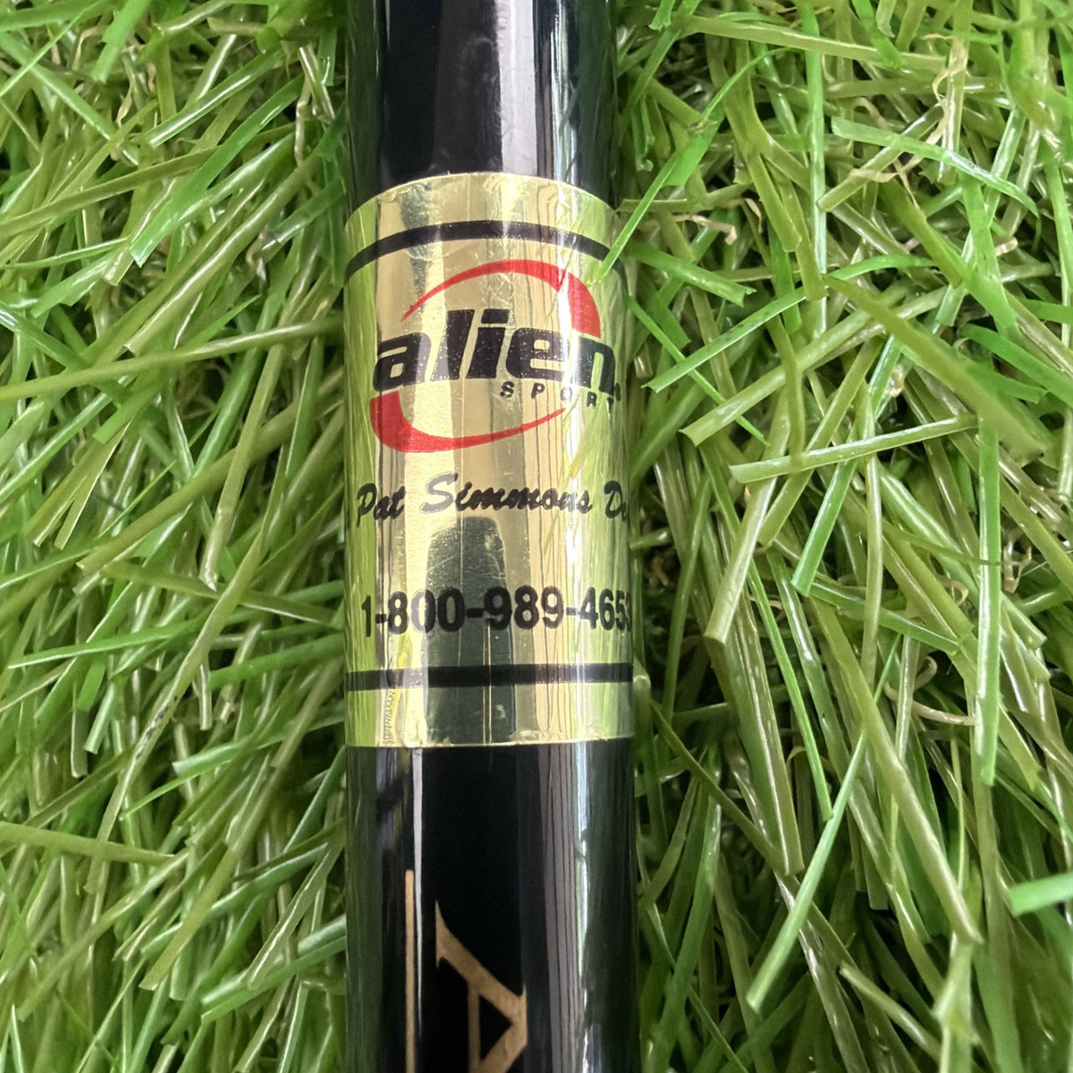 Alien Tutch Mallet Putter RH Acculite Shaft 36"