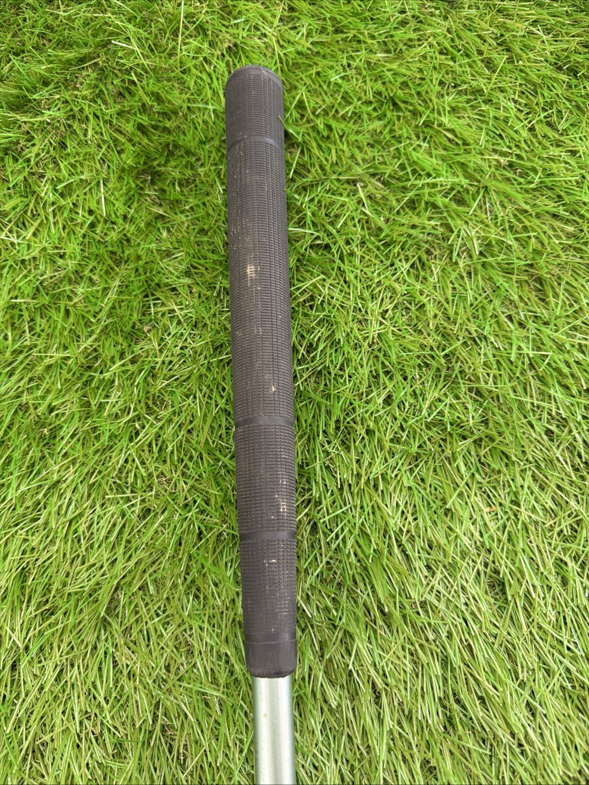 Vintage 6 Iron RH Graphite Micro Fibre 5.0 Regular Flex Shaft Arthritis Grip 38"