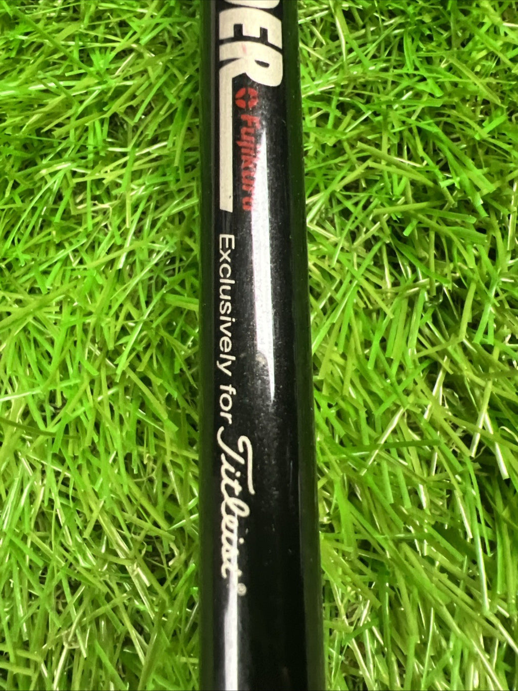 Titleist Titanium 975L-FE 9.5° Driver RH Fujikura Speeder Stiff Flex Shaft 45"
