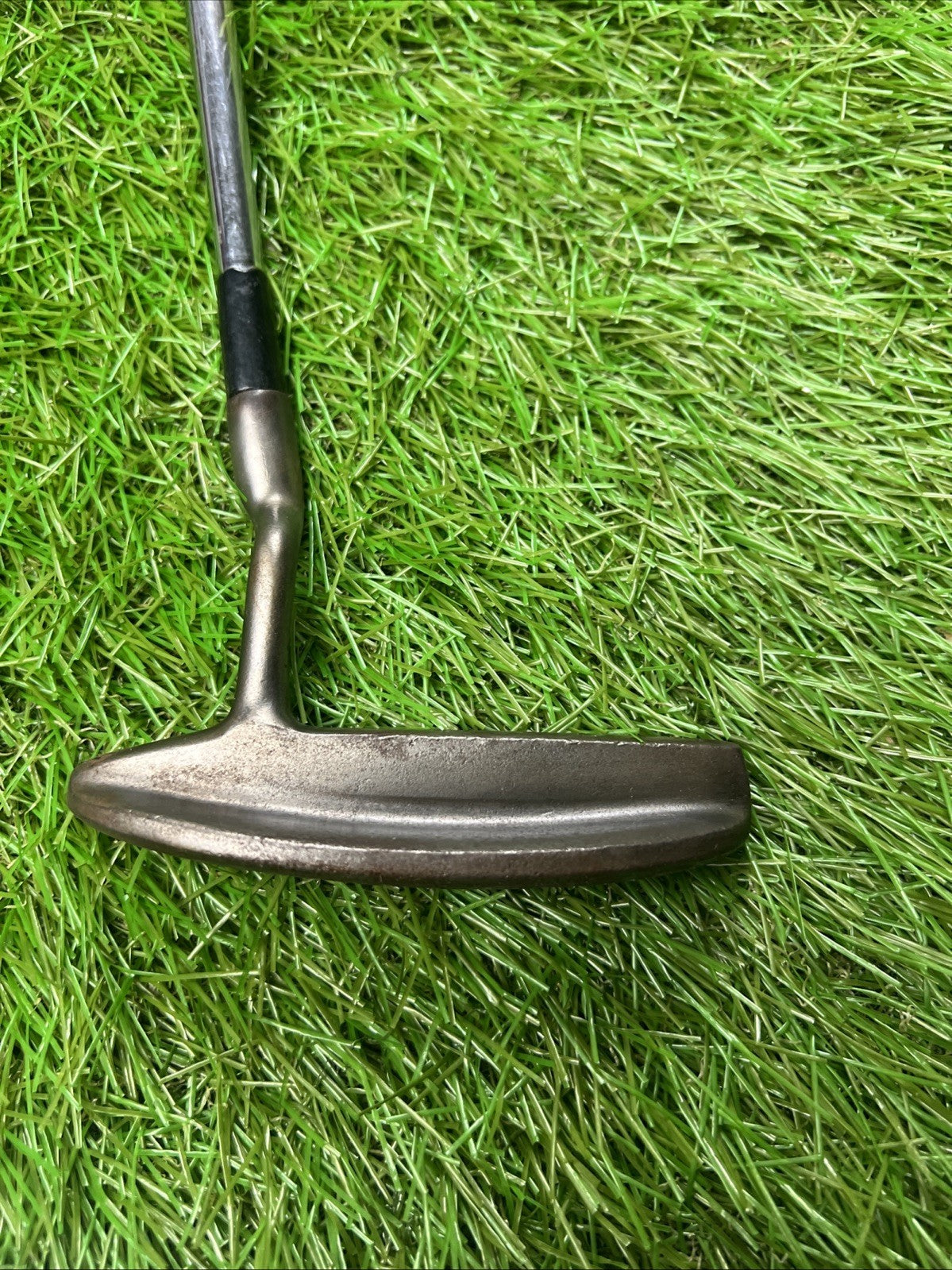Spalding Touring Pro Model TPM VI Blade Putter RH 34.5" Original Grip