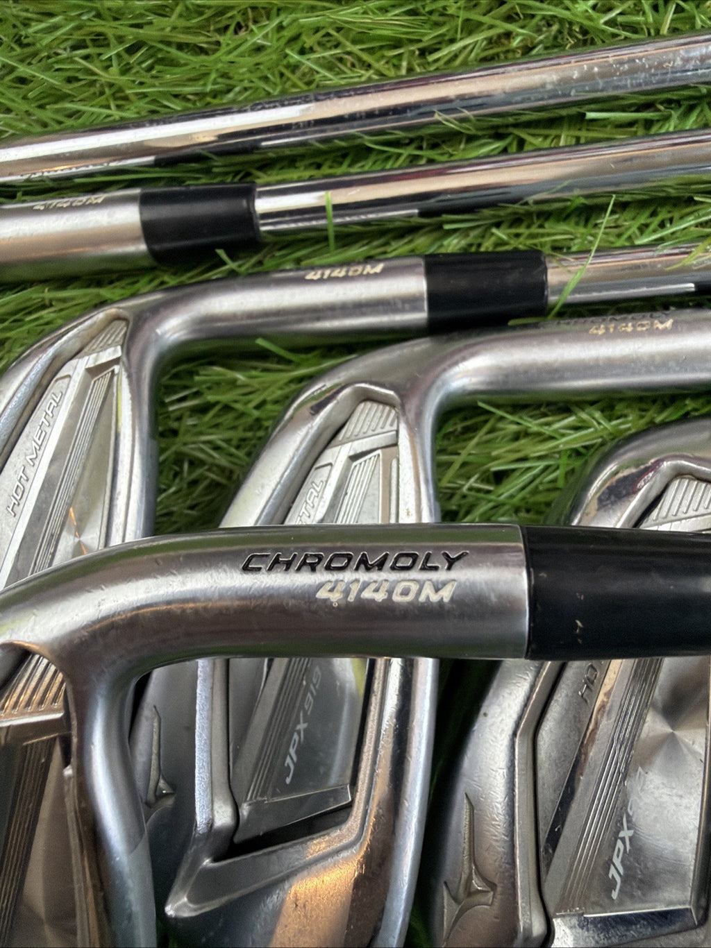 Mizuno JPX 919 Iron Set (4-PW) Hot Metal RH Nippon Tour105 Regular Flex Shafts
