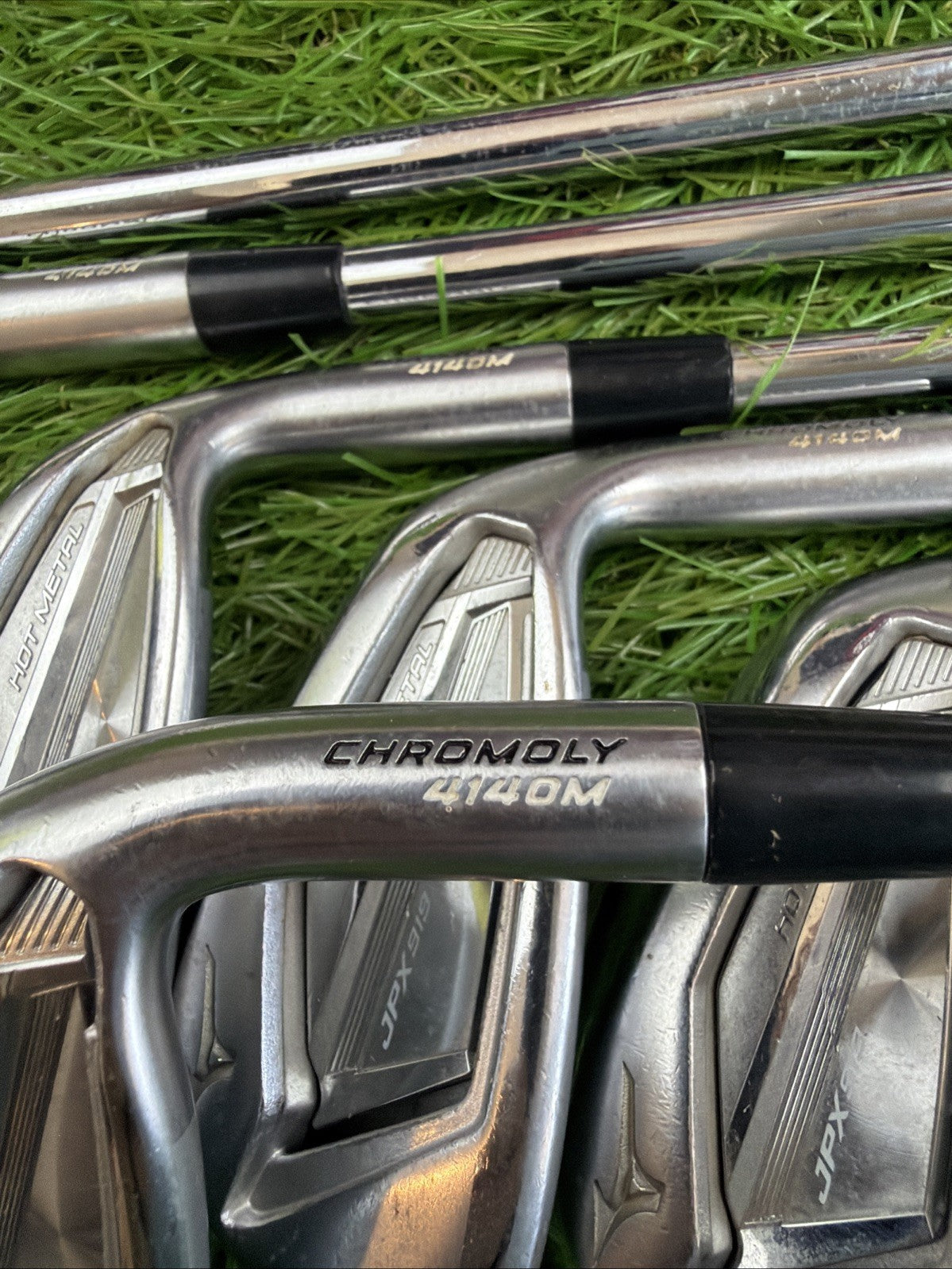 Mizuno JPX 919 Iron Set (4-PW) Hot Metal RH Nippon Tour105 Regular Flex Shafts