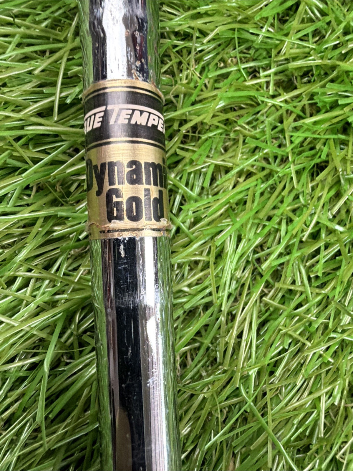 Pinseeker Pitching Wedge RH Dynamic Gold S300U Stiff Flex 35"
