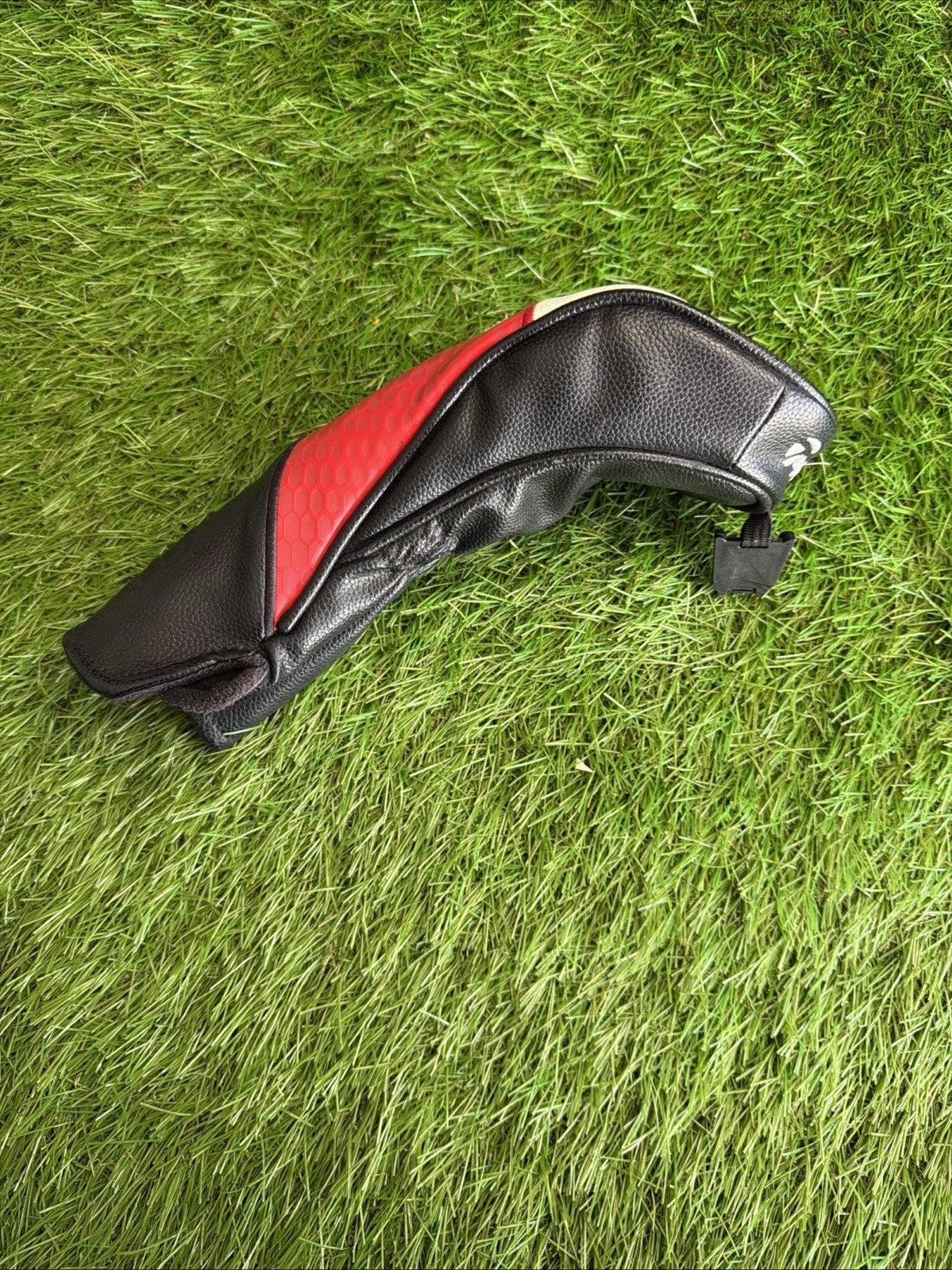 TaylorMade Stealth 2 Fairway Wood Cover Red / White / Black