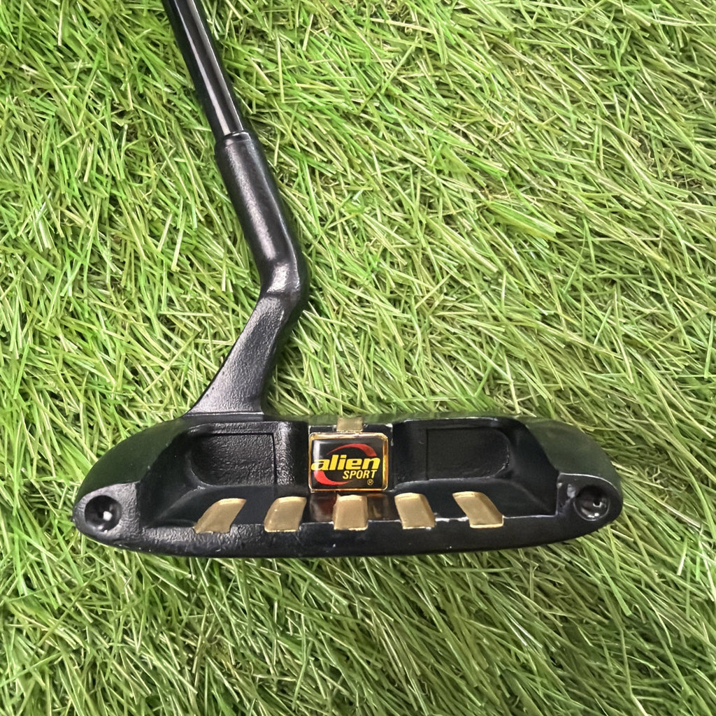 Alien Tutch Mallet Putter RH Acculite Shaft 36"
