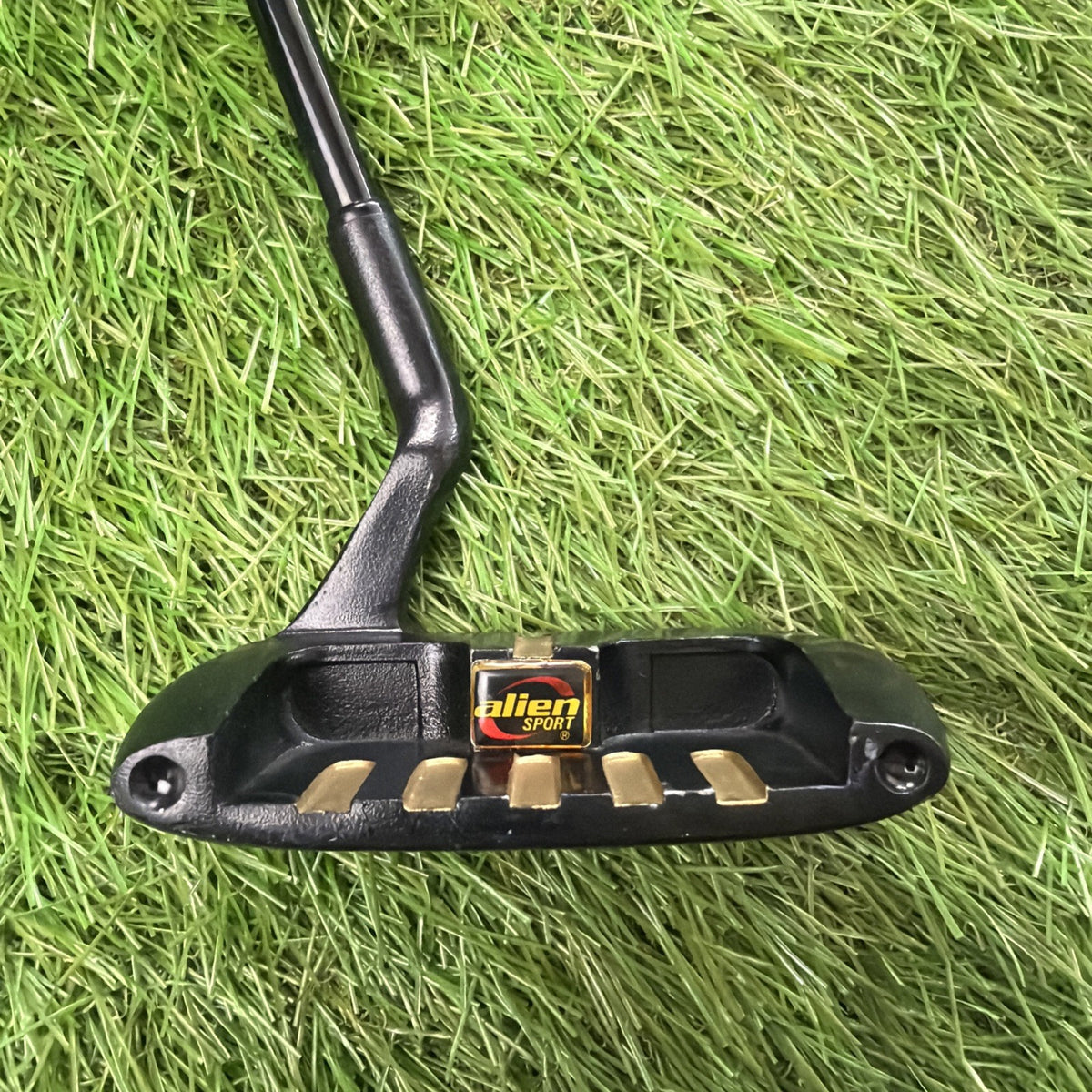 Alien Tutch Mallet Putter RH Acculite Shaft 36"