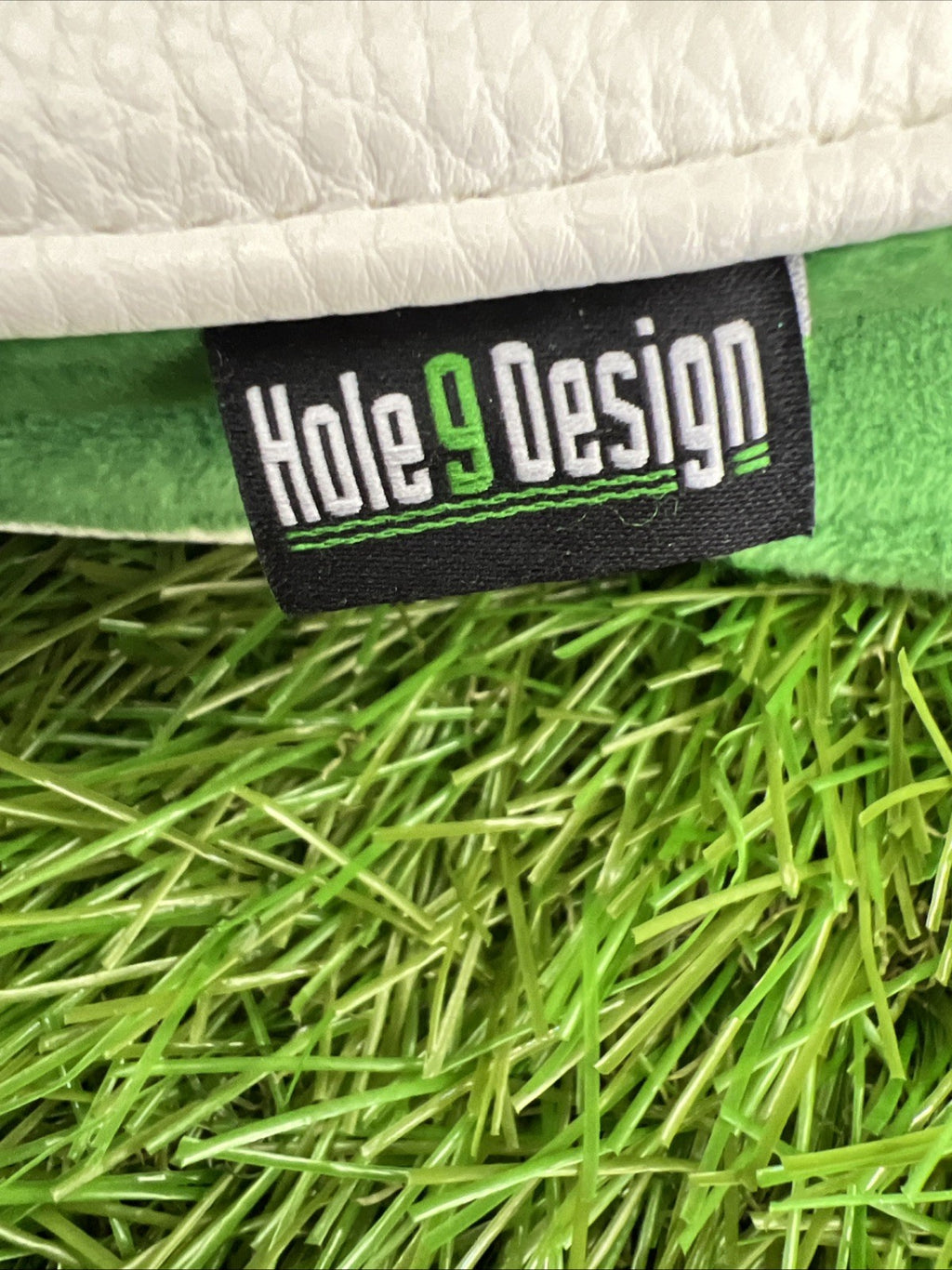 Hole 9 Design White Lucky Blade Putter Headcover Magnetic Closure