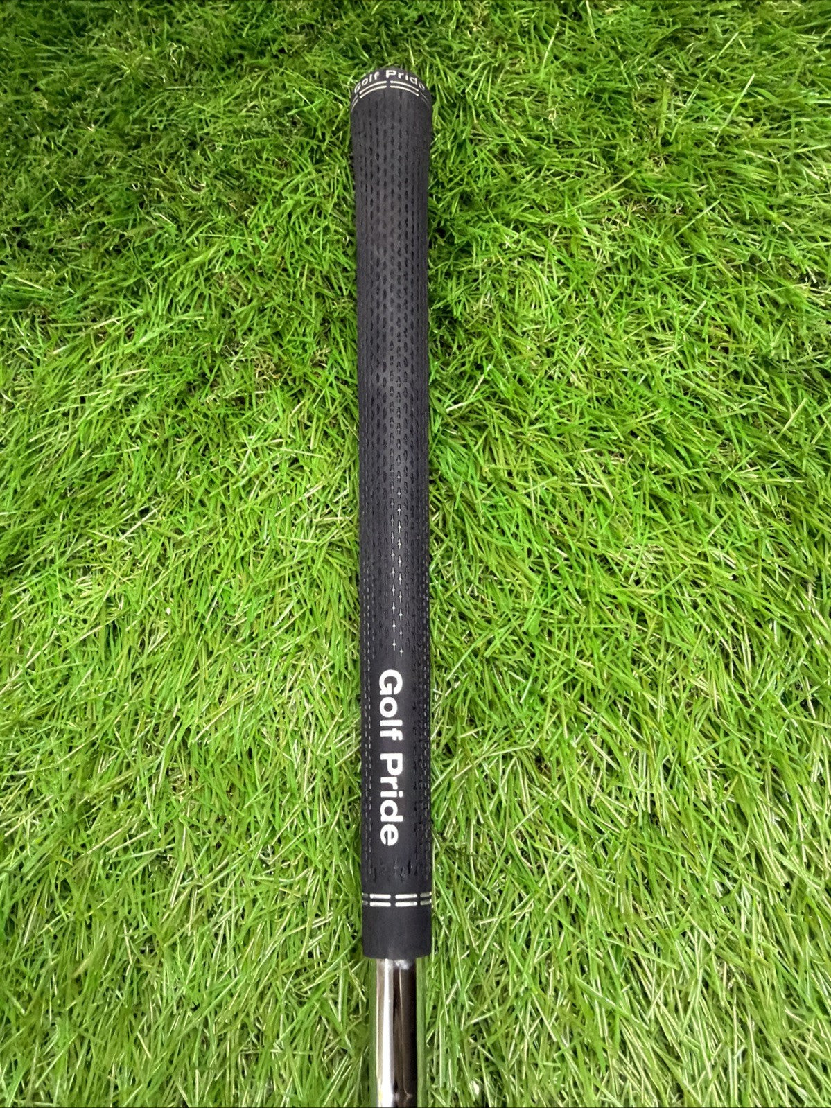 Cleveland RTZ 52° Wedge RH Dynamic Gold Spinner Wedge Flex Shaft 35.75"