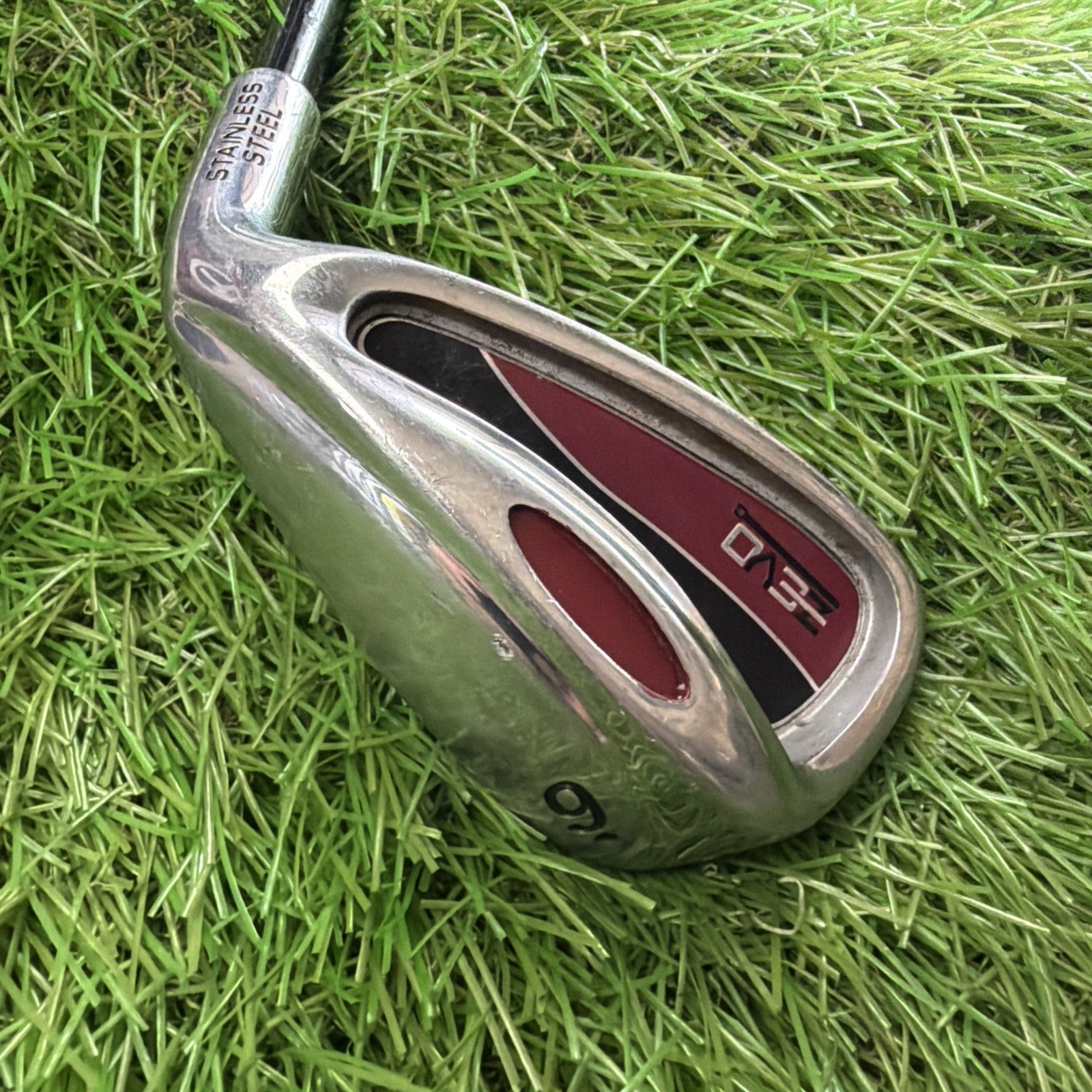 Junior Zevo 9 Iron RH Graphite Shaft 33"