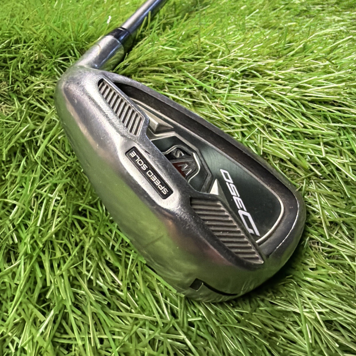 Wilson D350 7 Iron Speed Sole RH Elements Chrome 59FR Regular Flex Shaft 37"