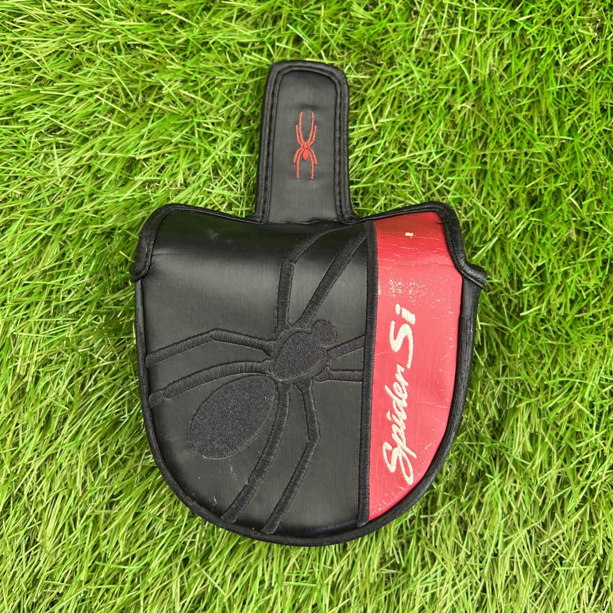 TaylorMade Spider Si Putter Headcover Hook and Loop Closure