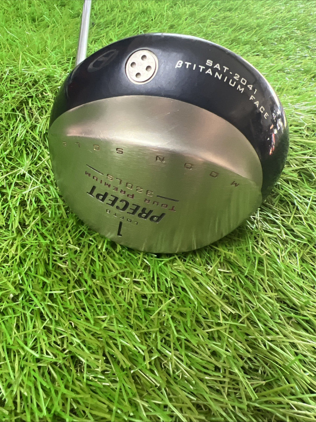 Precept 320LS Driver Tour Premium Moon Sole RH Regular Flex Graphite Shaft 45.5