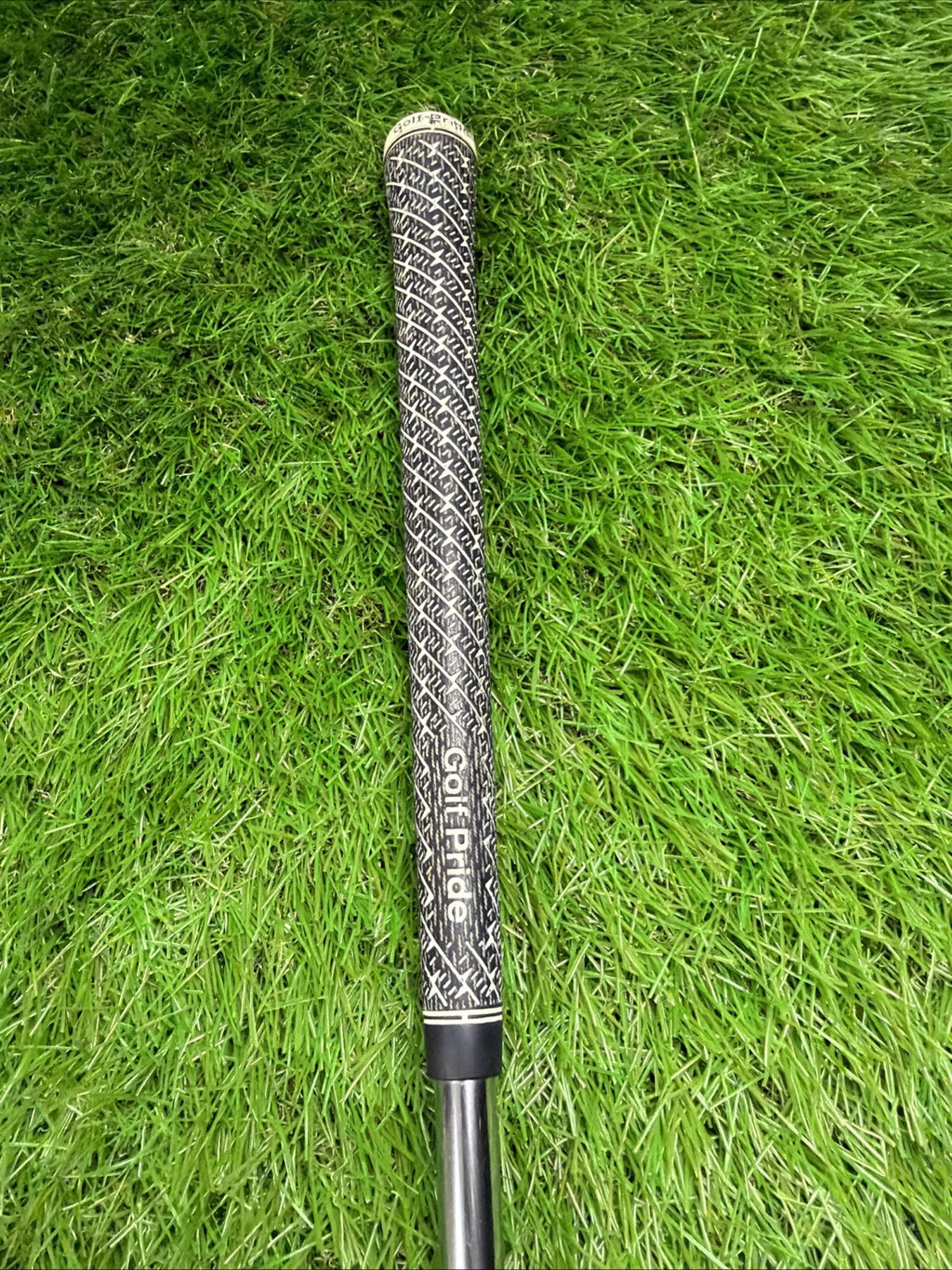 Cleveland 588 RTX 48° Wedge RH Dynamic Gold Wedge Flex Shaft 36"