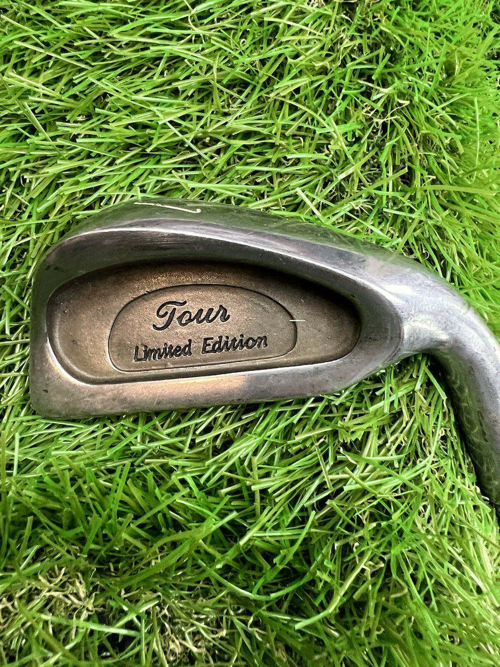 Vintage Tour Limited Edition 1 Iron RH Steel Shaft 39.75"