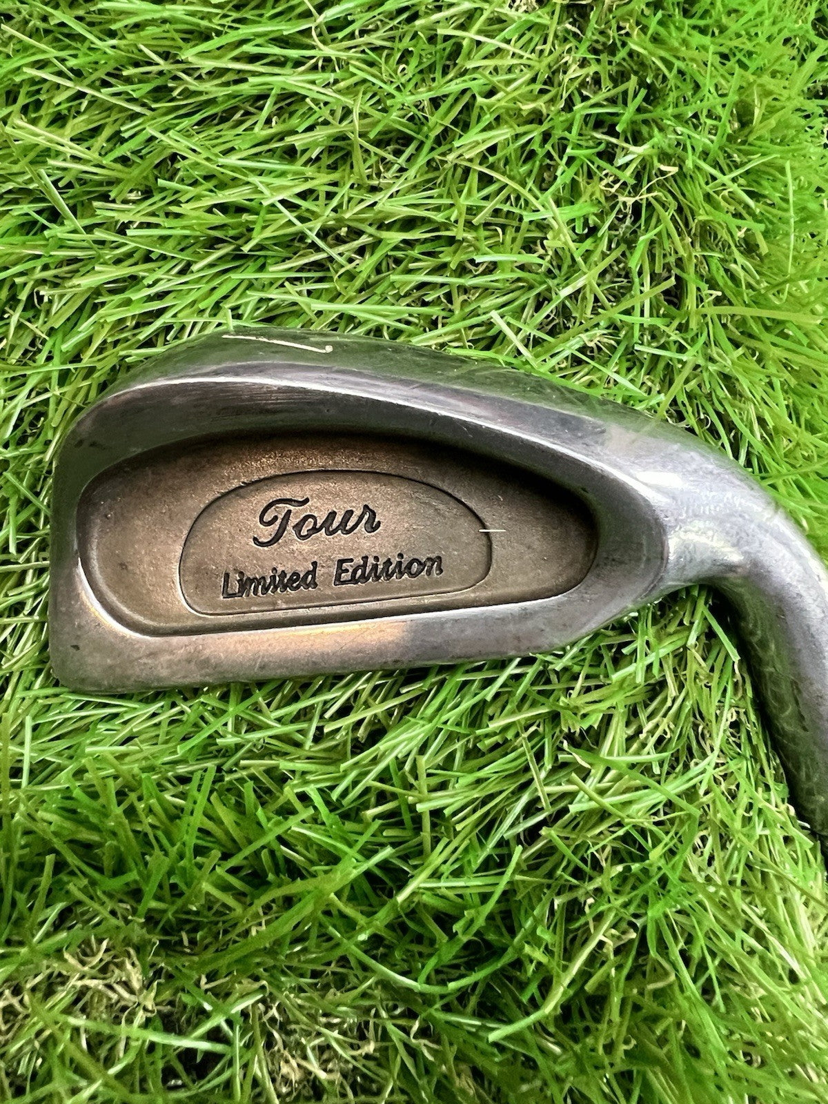 Vintage Tour Limited Edition 1 Iron RH Steel Shaft 39.75"
