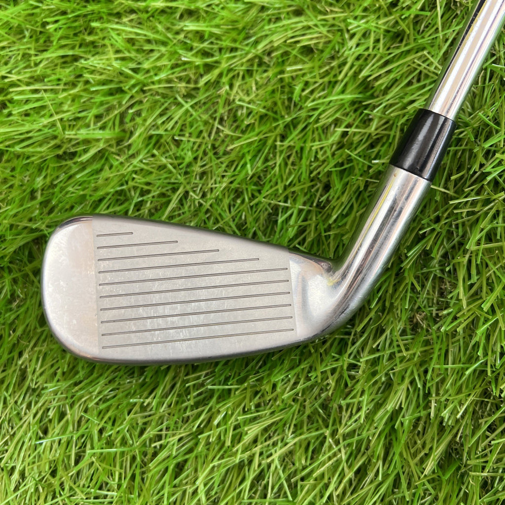 Cleveland Launcher HB 5 Hybrid Turbo RH Dynamic Gold S300 Stiff Flex 38.5"