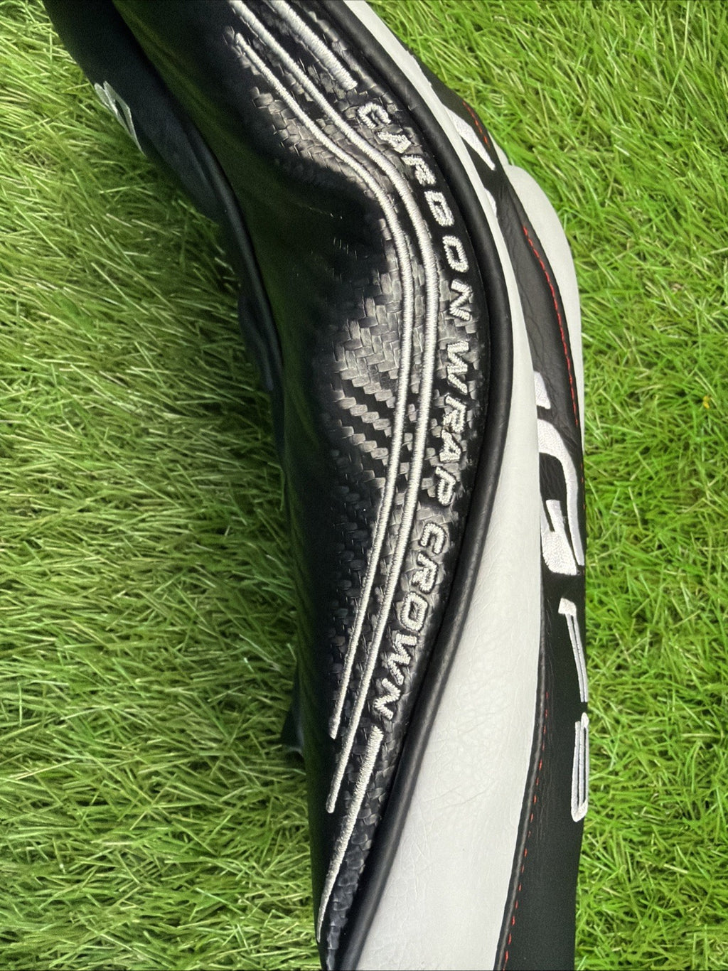 King Cobra F9 Driver Headcover Black / White