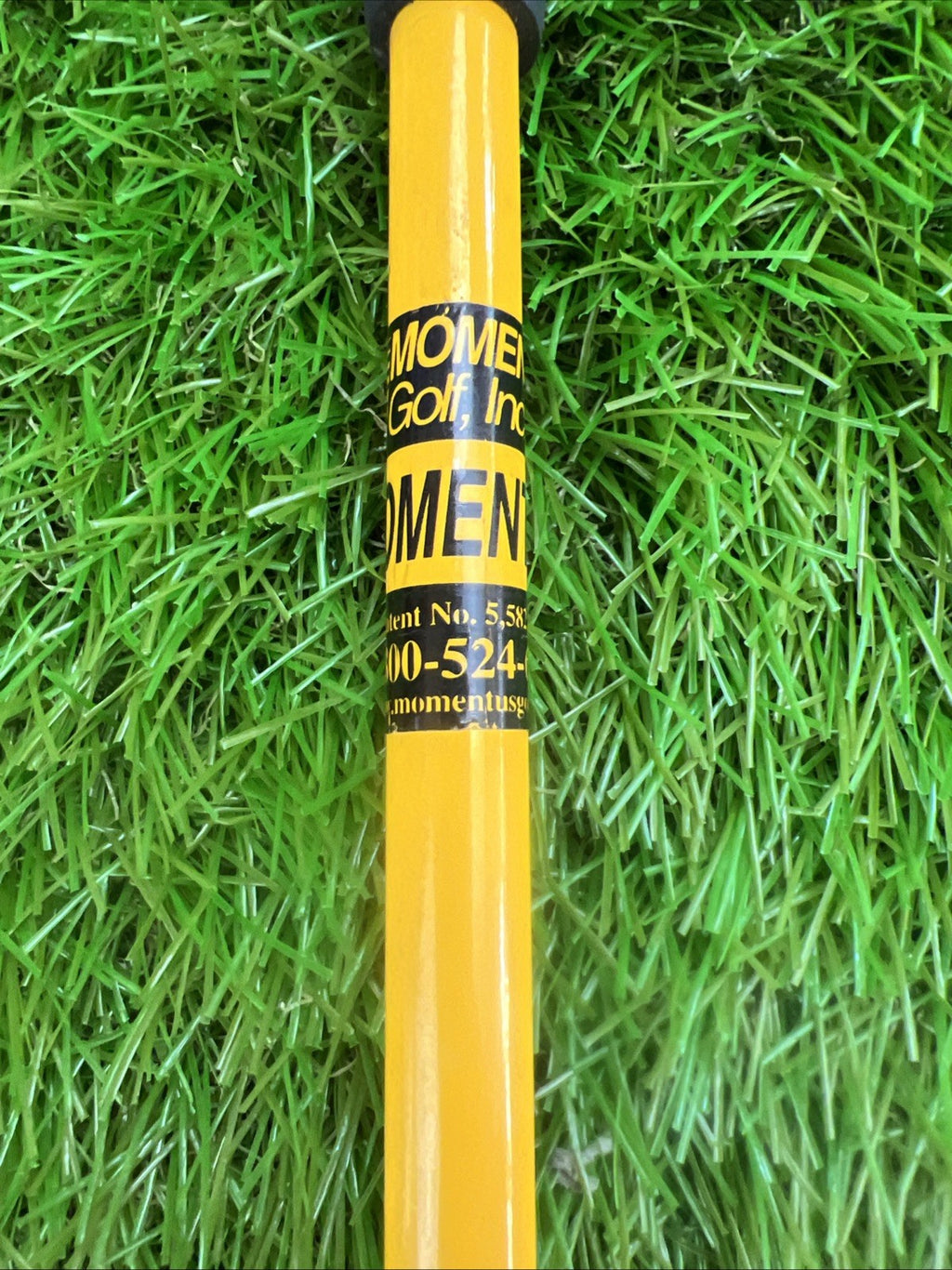 Momentus Golf 2.5 lb RH Weighted Training Putter 33.5"