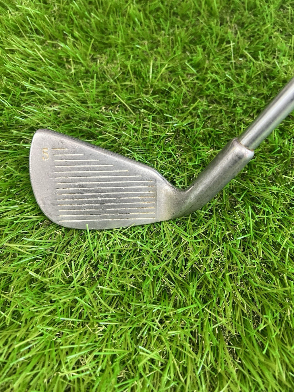 Tour Model 5 Iron Series 3 U-Groove RH Steel Shaft 38"