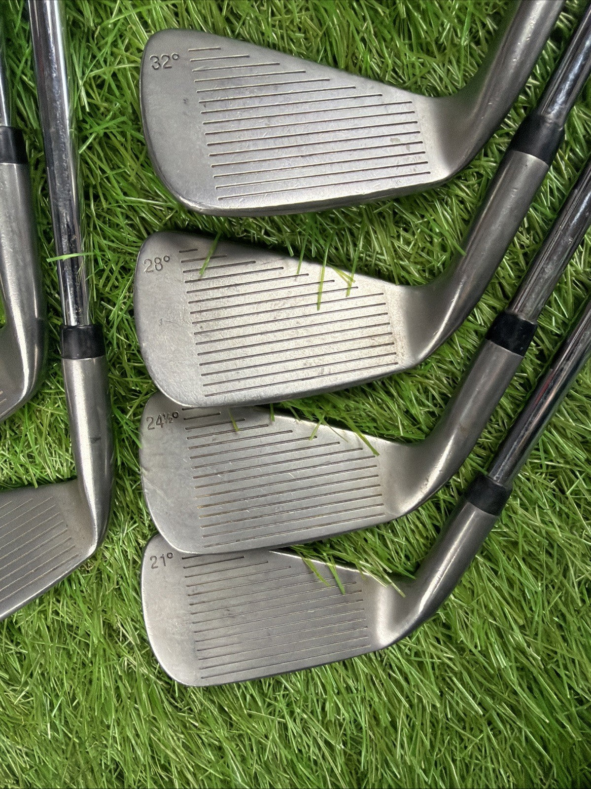 Tommy Armour 855s Silver Scot Iron Set (3-9) RH Tour Step II Regular Flex Shafts