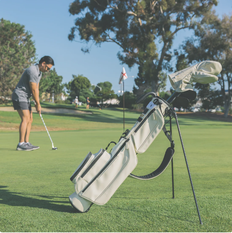 Sunday Golf Loma Par 3 Golf Bag