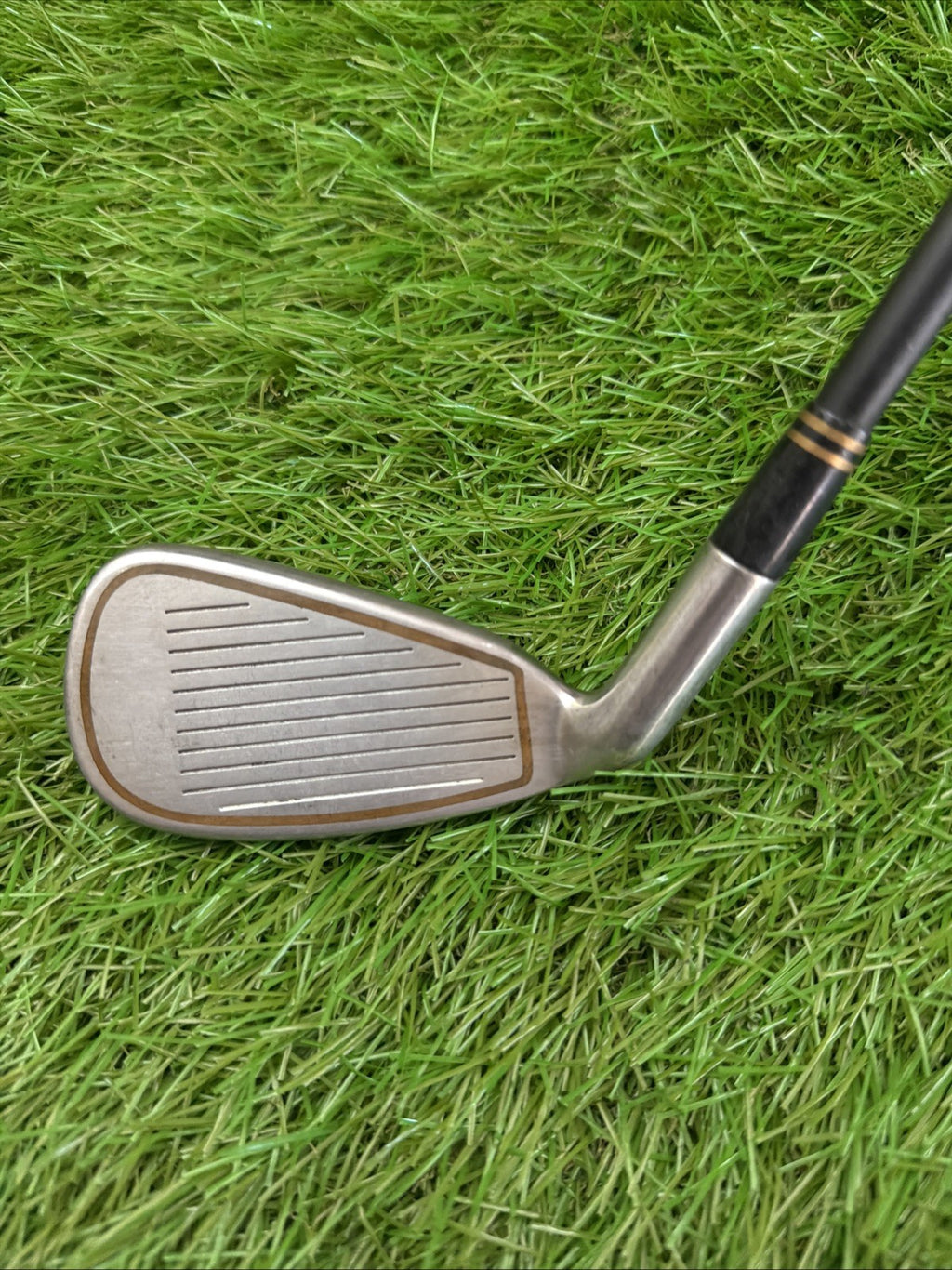 Cleveland Quadpro 6 Iron RH Regular Flex Graphite Shaft 38"