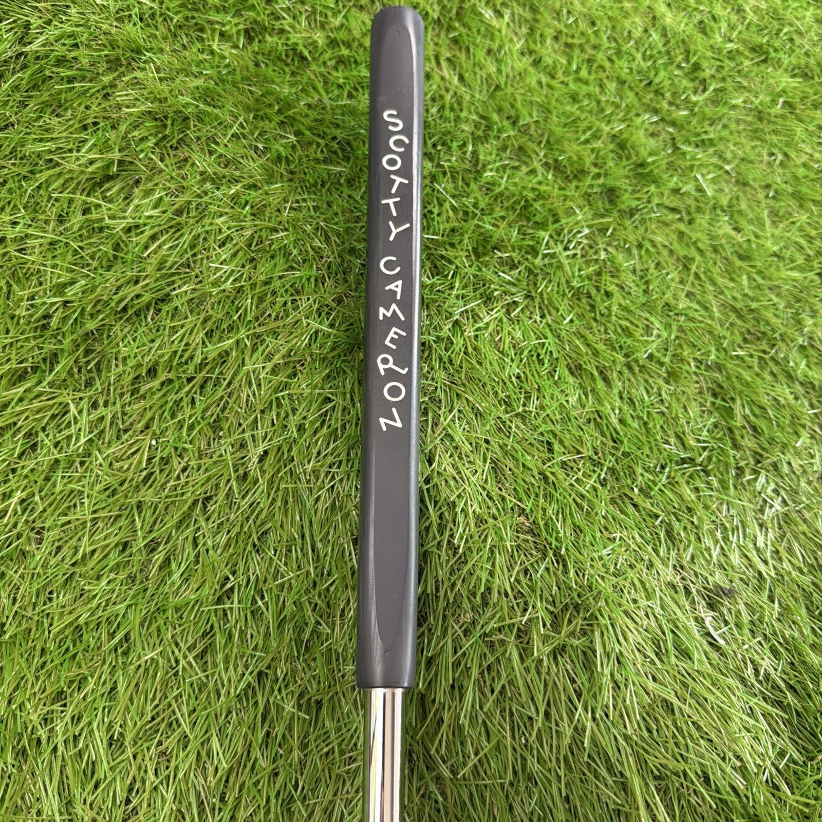 Scotty Cameron Special Select Newport Putter RH 35" - Mint