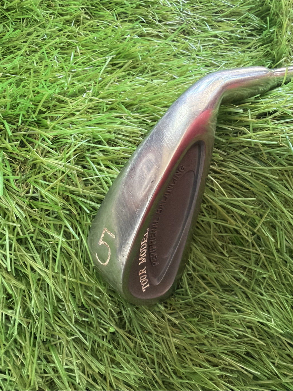 Tour Model 5 Iron Peripheral Balancing RH Steel Shaft 35.5"