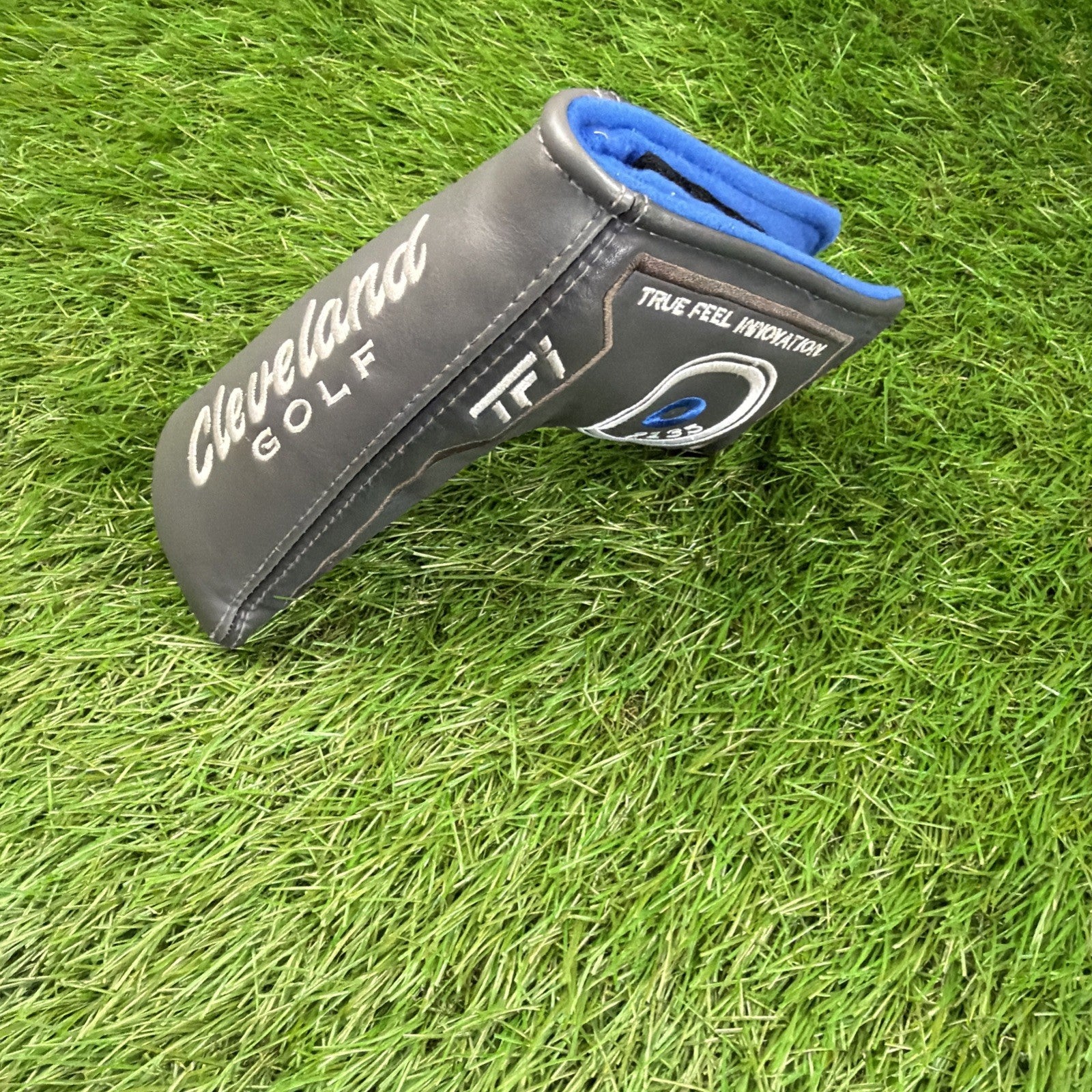 Cleveland TFi 2135 Putter Headcover