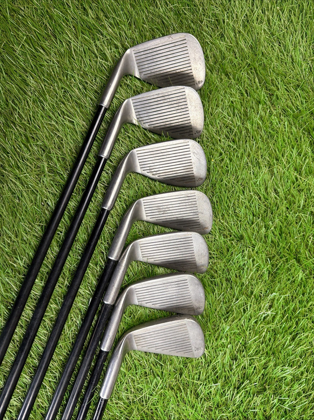 Tour Classic 848c Iron Set 4-PW RH True Ace Graphite Shafts