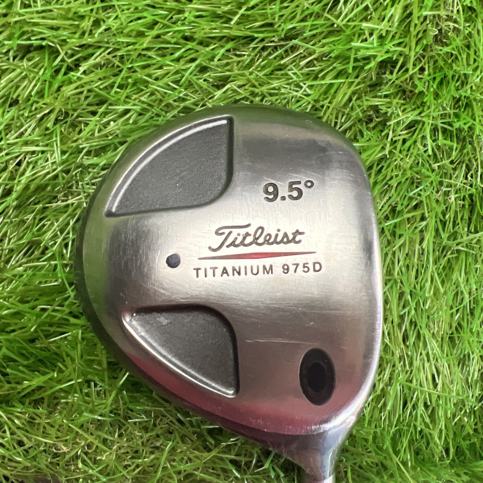 Titleist 975D 9.5° Driver RH Grafalloy ProLite Stiff Flex Shaft 44.5"