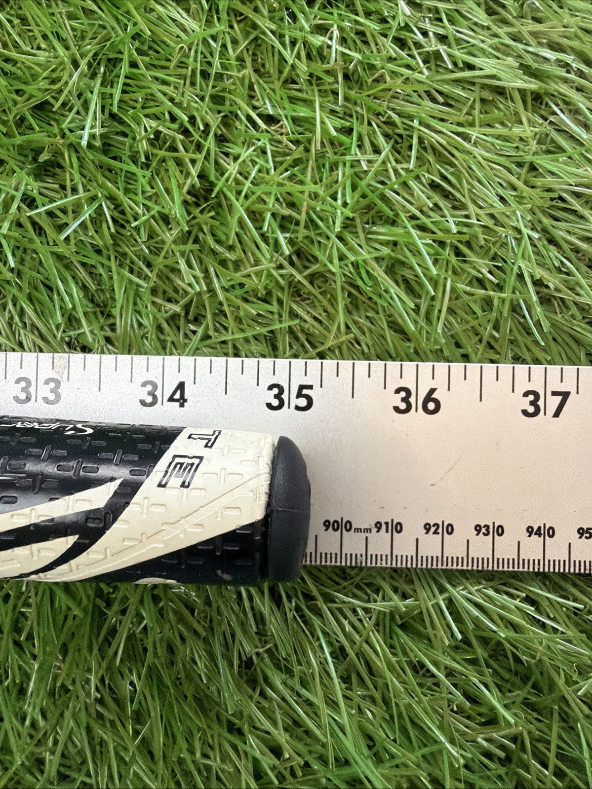 Odyssey White Ice 9 Putter RH Steel Shaft SuperStroke Mid Slim 2.0 Grip 35"