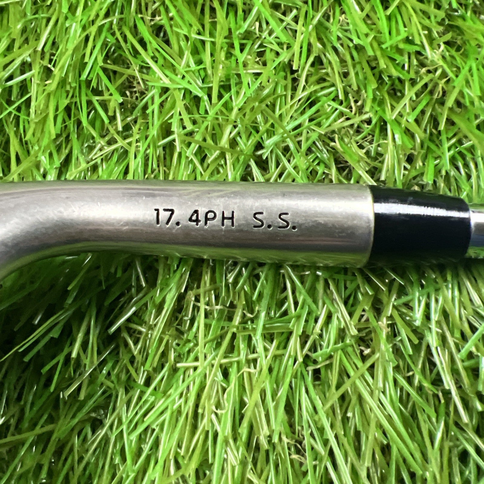 Wedge Gear 52° Wedge SW RH Steel Shaft 35.5"