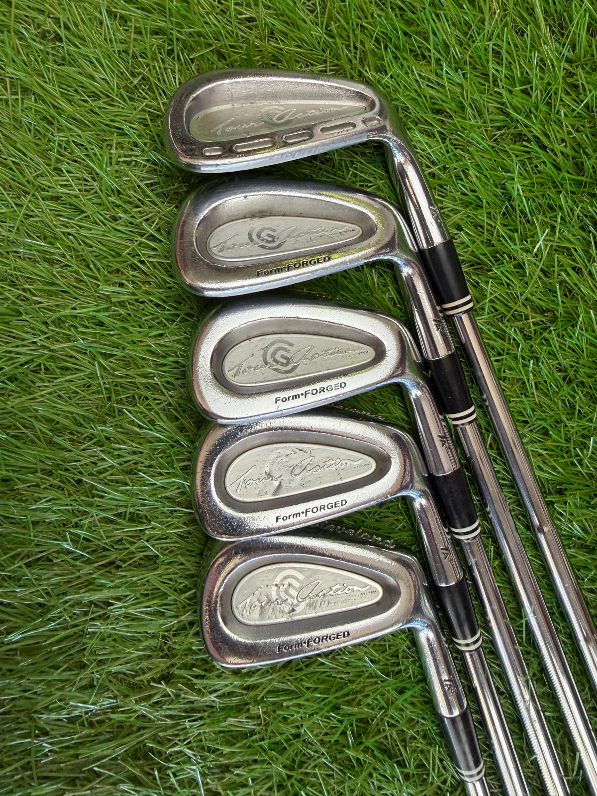 Cleveland Tour Action TA3 Iron Set (6-PW) RH Dynamic Gold R300 Regular Flex