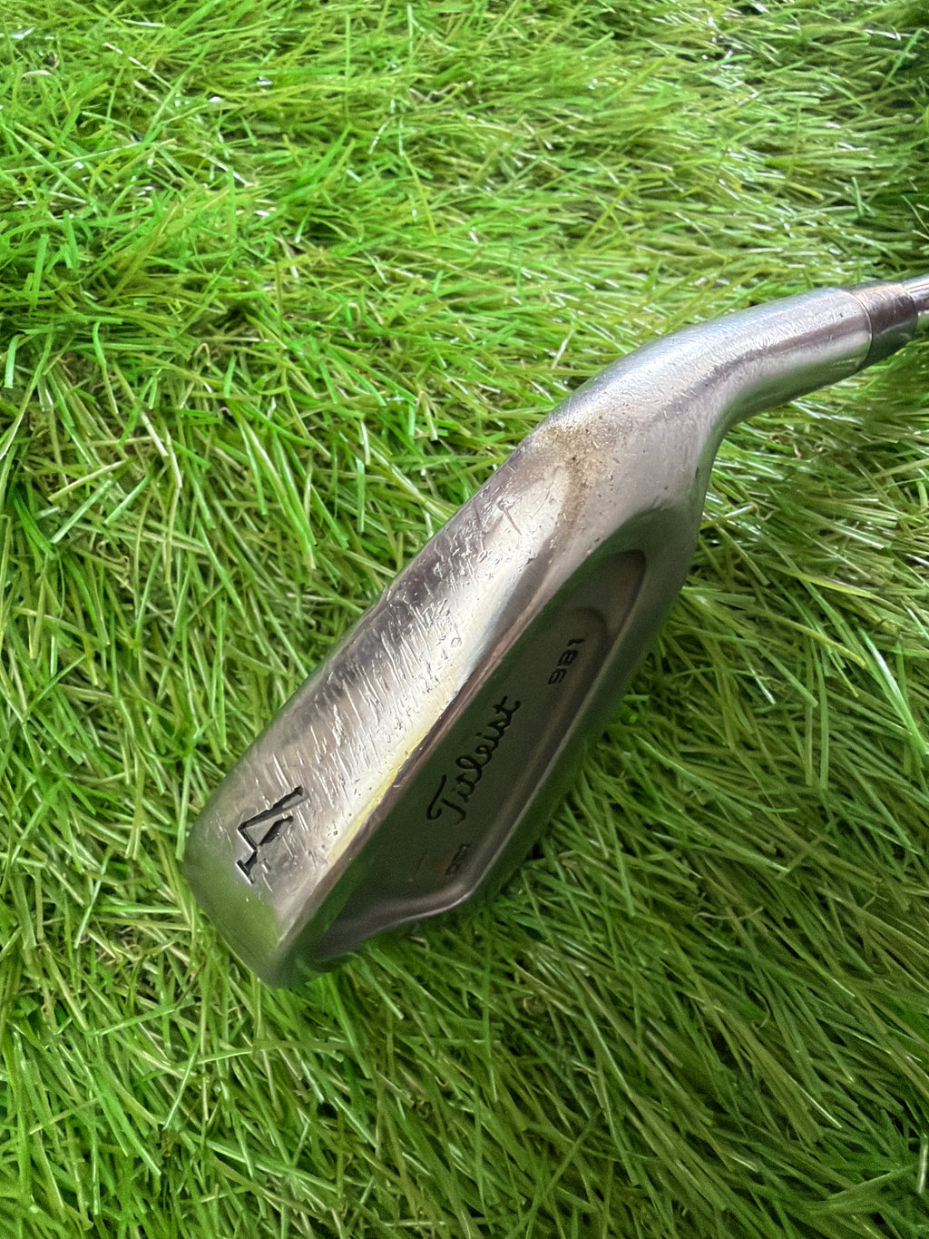 Titleist DCI 981 4 Iron RH Dynamic Gold Sensicore S300 Stiff Flex 38.5"