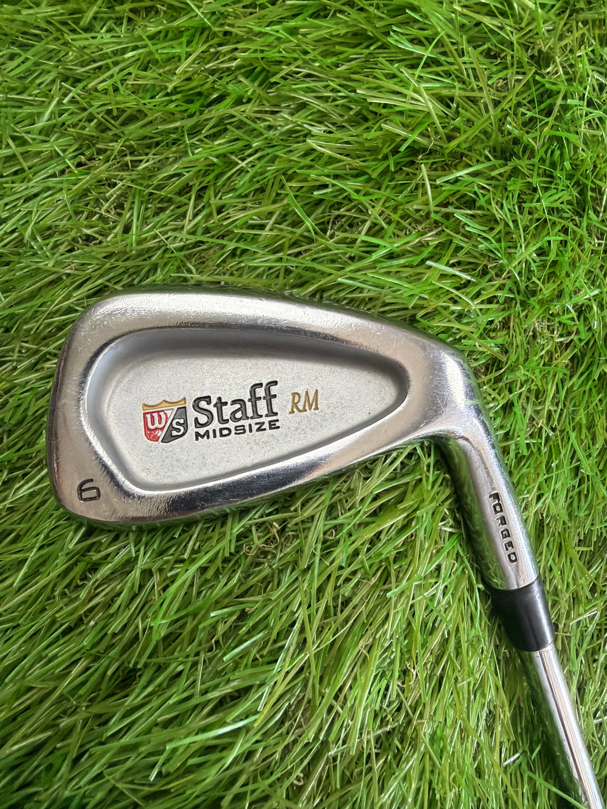 Wilson Staff 6 Iron Midsize Forged RH Rifle Regular Flex Shaft 37.75”