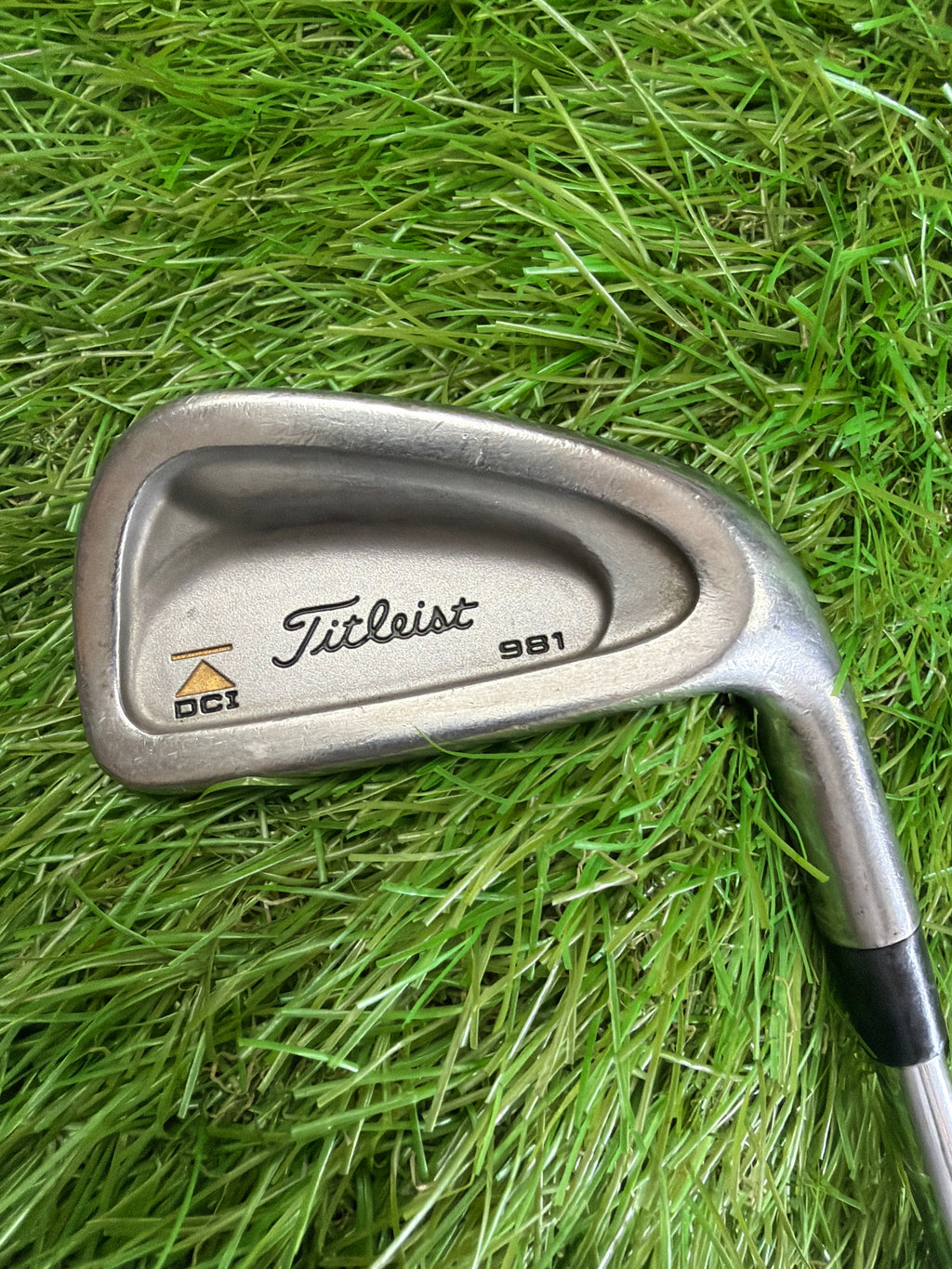Titleist DCI 981 4 Iron RH Dynamic Gold Sensicore S300 Stiff Flex 38.5"