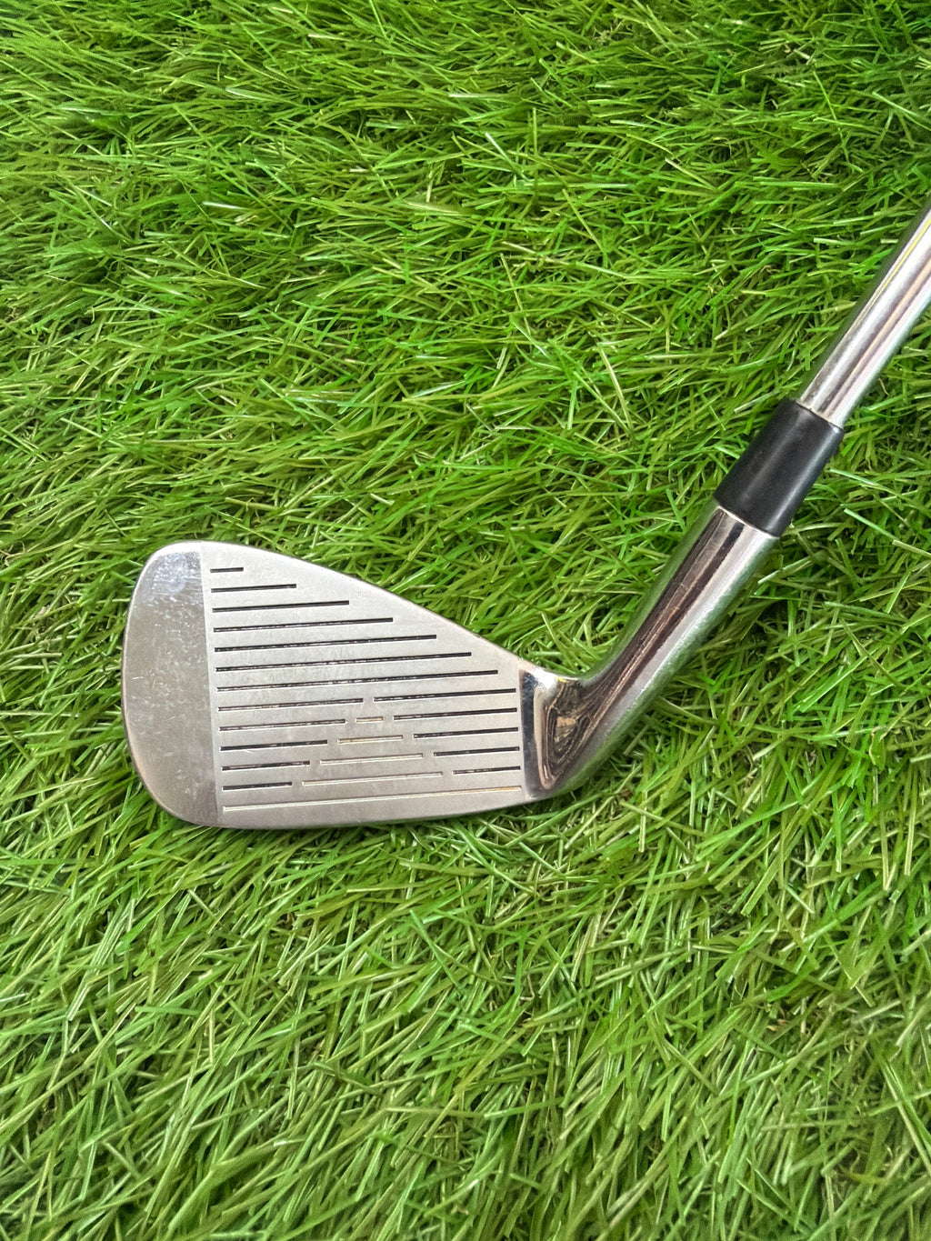Wilson Staff 4 Iron Midsize RM Forged RH Rifle Regular Flex Shaft 38.5"