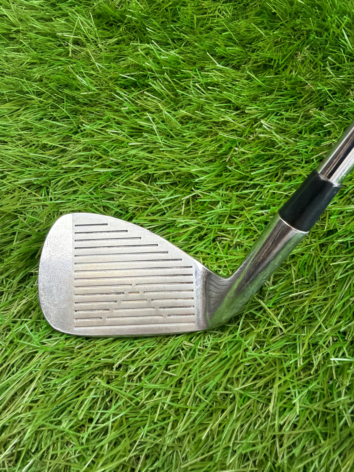 Wilson Staff 9 Iron Midsize RM Forged RH Rifle Regular Flex Shaft 36”